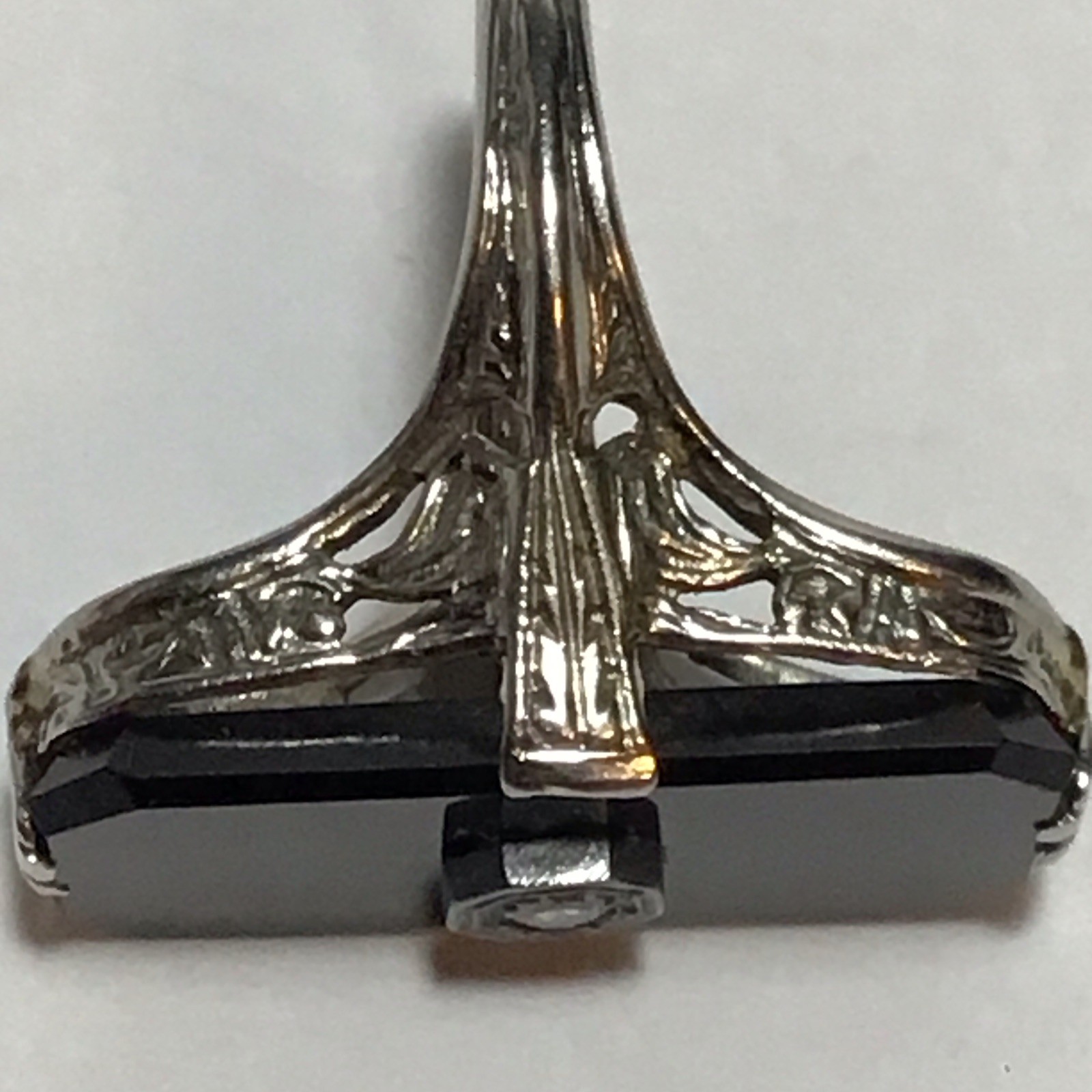 Vintage Art Deco 14k White Gold Filigree Onyx Diamond Ring Size 3.75 Pinky?