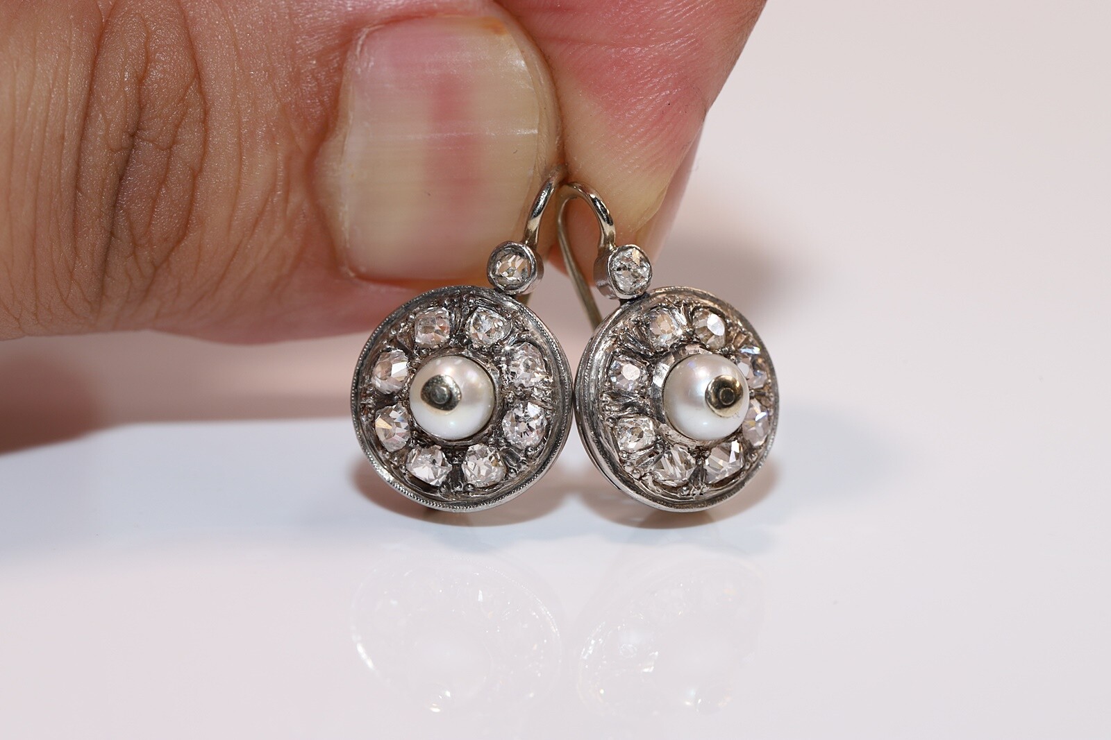 Antique Circa 1900s 18k Gold Natural Old Cut Diamond And Pearl Earring