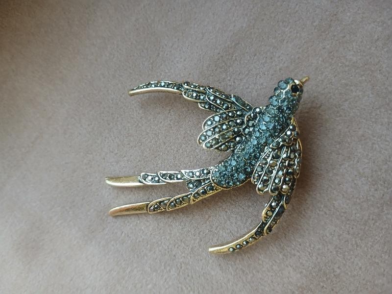 New Collection Dold And Gray Antique Bronze Bird Brooch