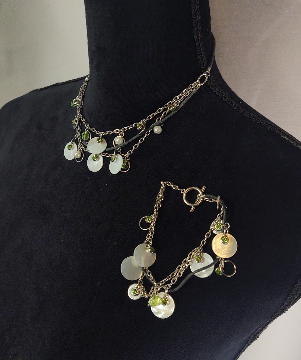 Vintage Jewelry Set Choker Necklace And Bracelet Silver Tone Shells Green Beads