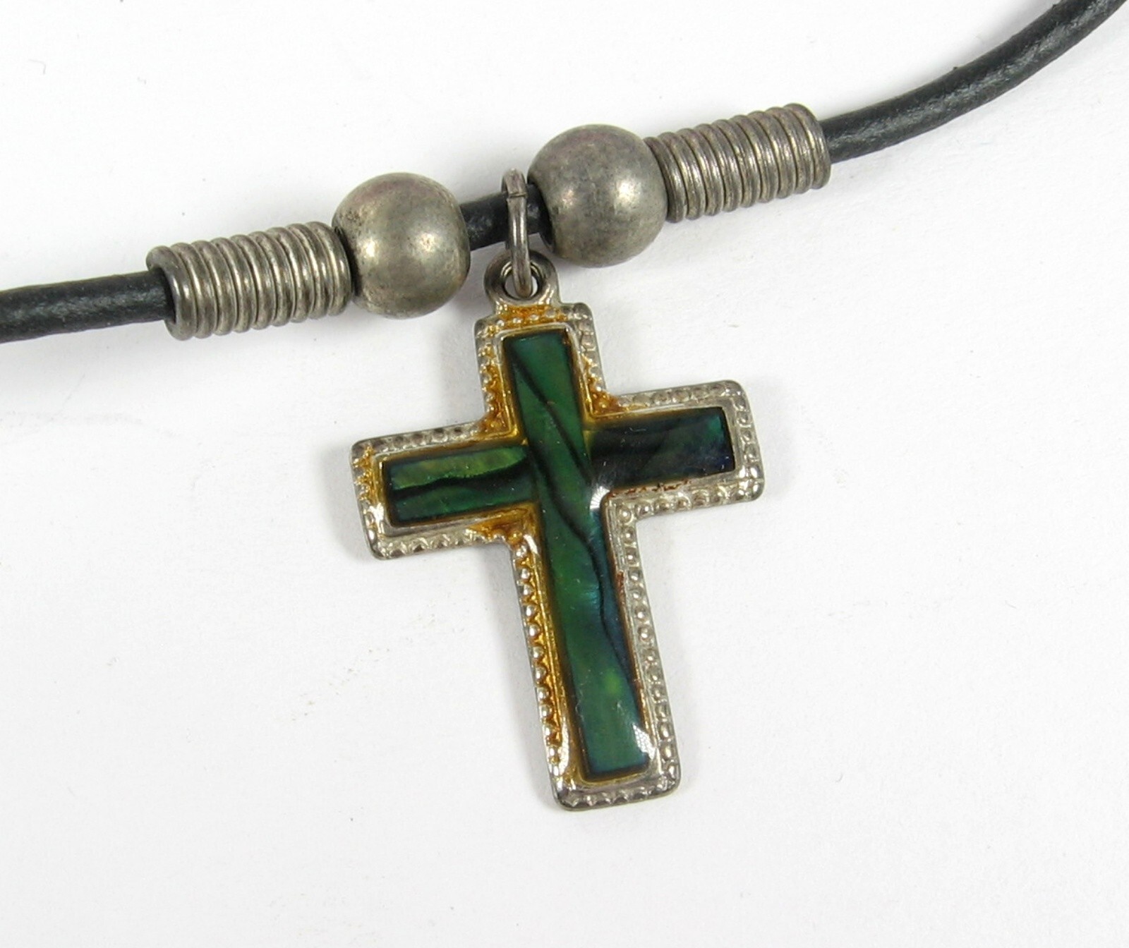 Deep Green PAUA SHELL CROSS Vintage NECKLACE Silvertone Metal Black Cording 16″