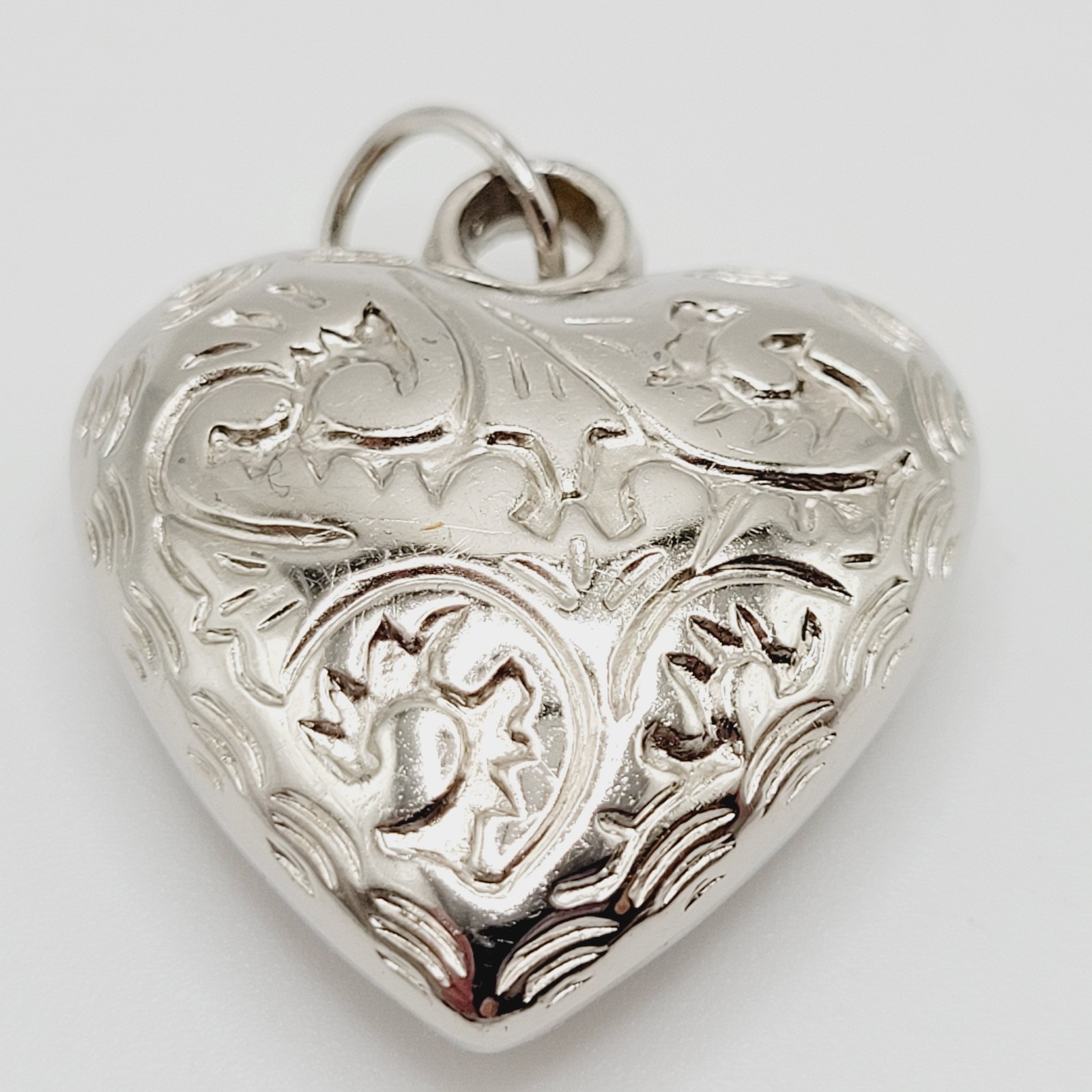Puffed Puffy Puff Heart Silver Tone Acrylic Engraved Pattern Vintage Pendant