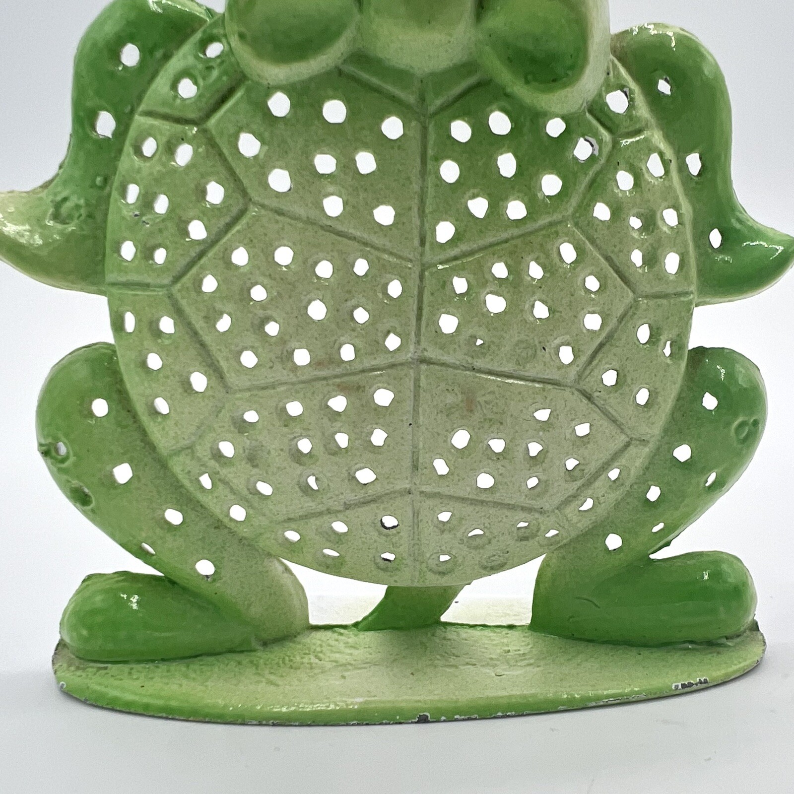 Vintage Revere Mfg. Green 4.5” Turtle Earring Holder Display USA Googly Eye