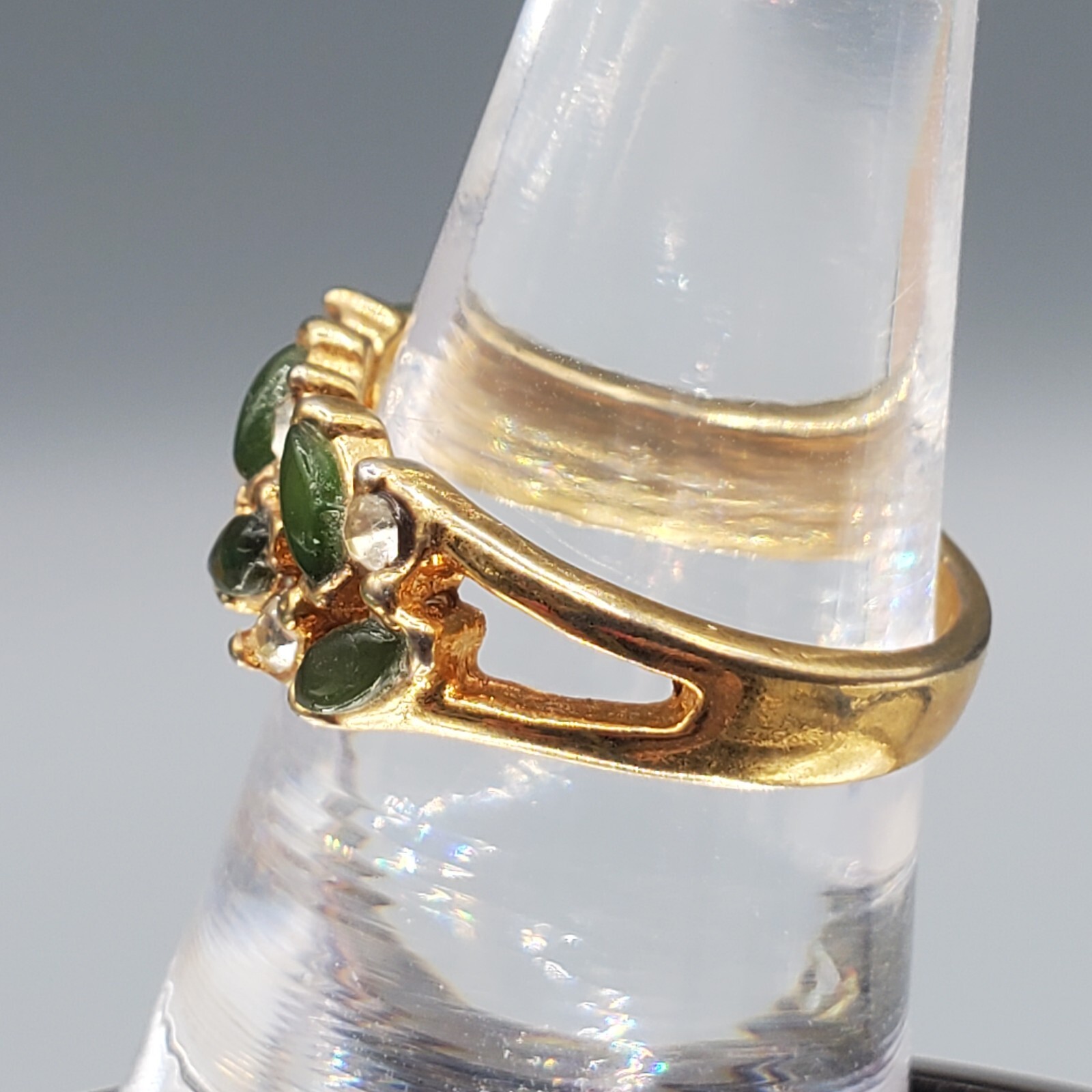 Vintage UNCAS Ring Gold Tone Rhinestone Faux Jade Right Hand Size 6.5