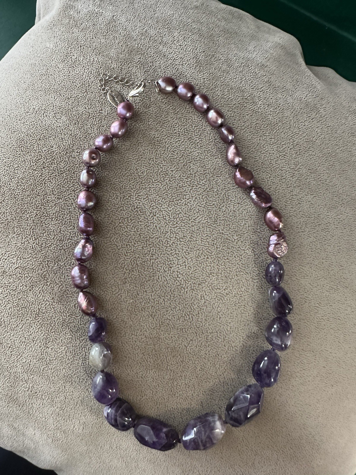 Coldwater Creek Amethyst and Lavender freshwater pearl necklace 20″ long.