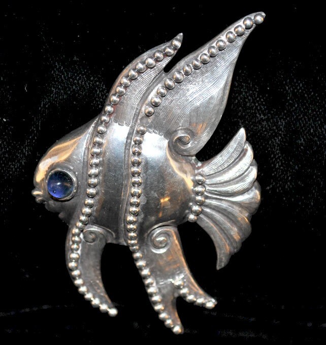 CIRCA 1950 LOS CASTILLO TAXCO MEXICO STERLING BROOCH ANGEL FISH 349 RARE