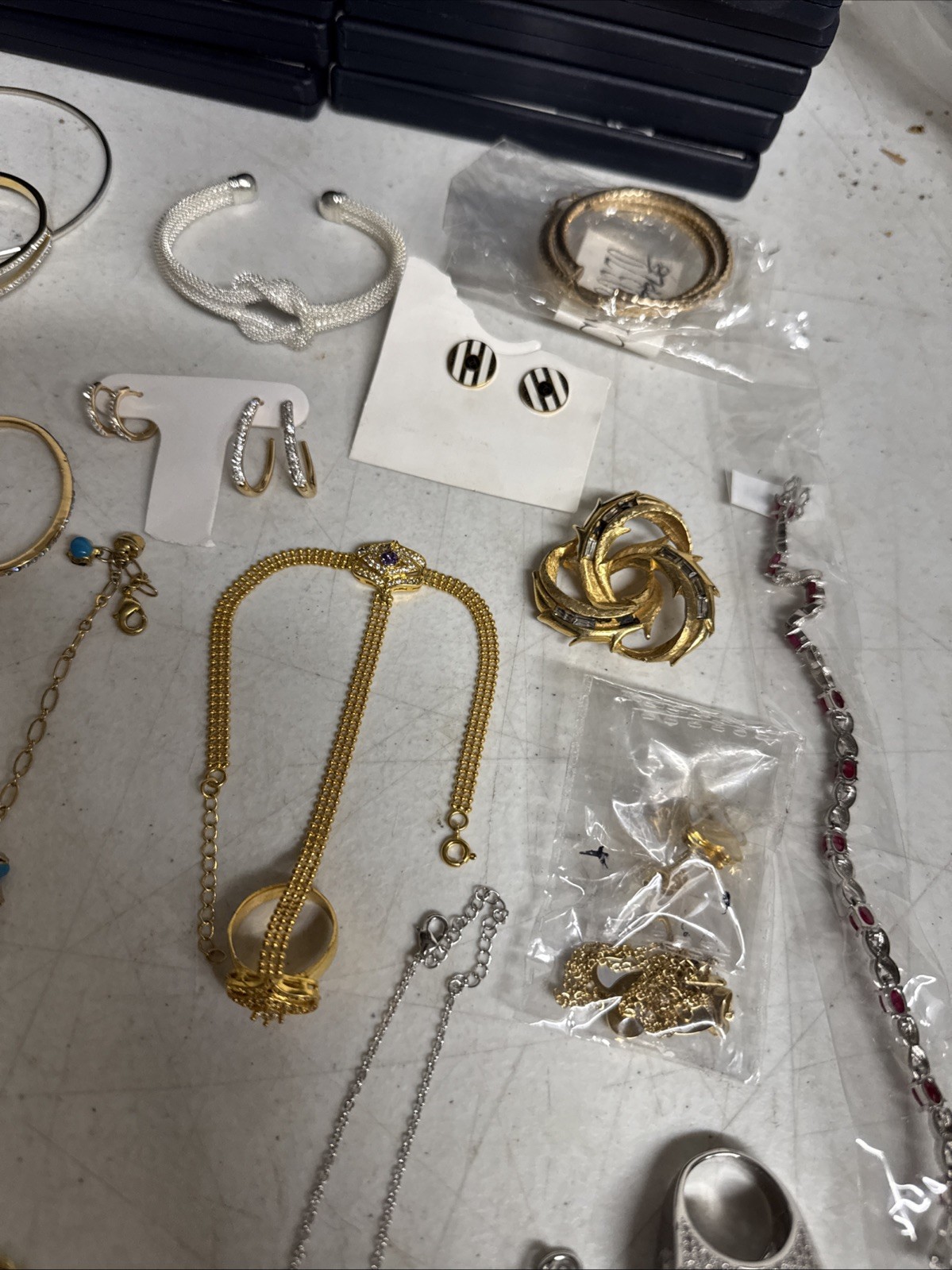 Lot Of Mix Vintage JEWERLY #5