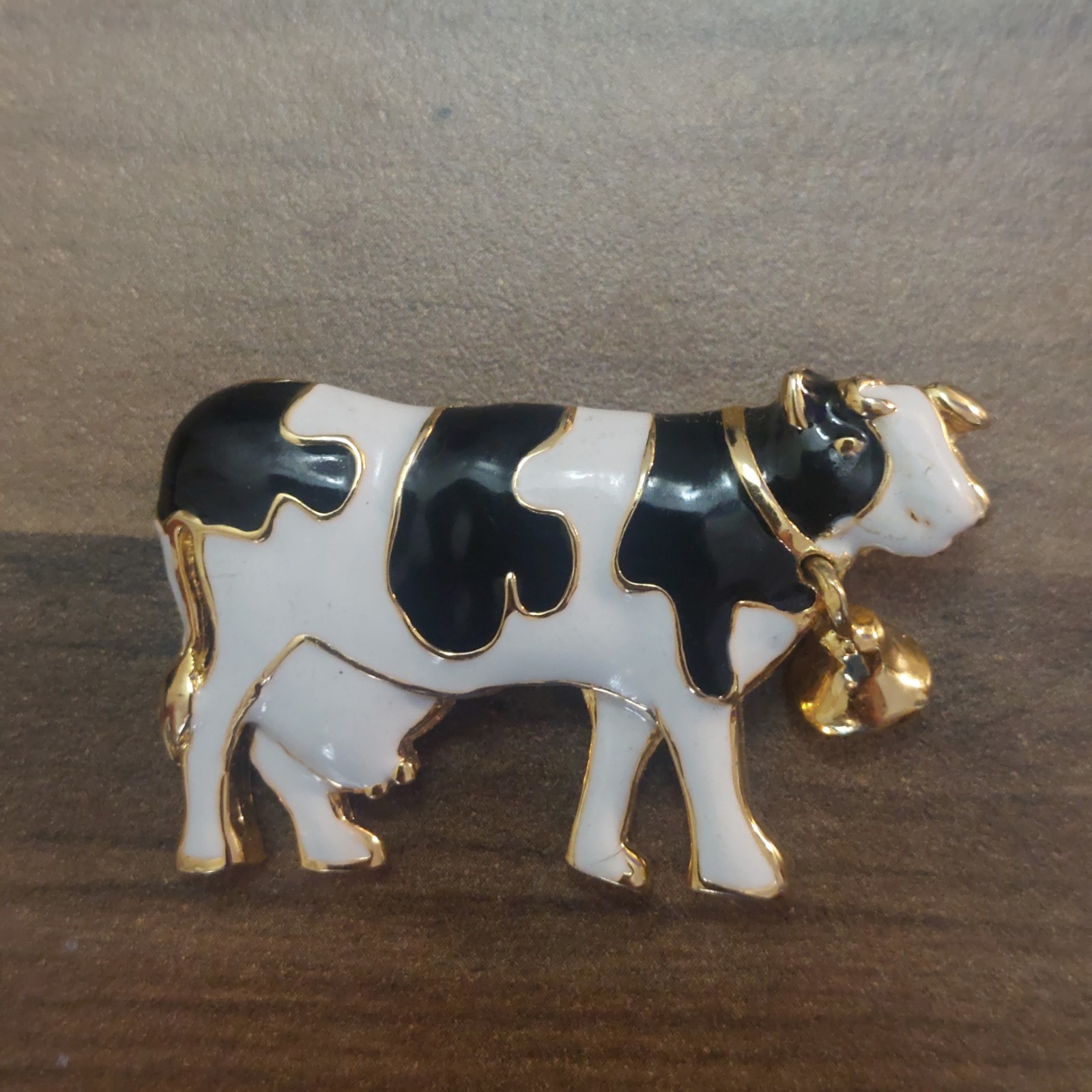 Vintage Estate Costume Jewelry Enamel Cow Pin Brooch with Bell