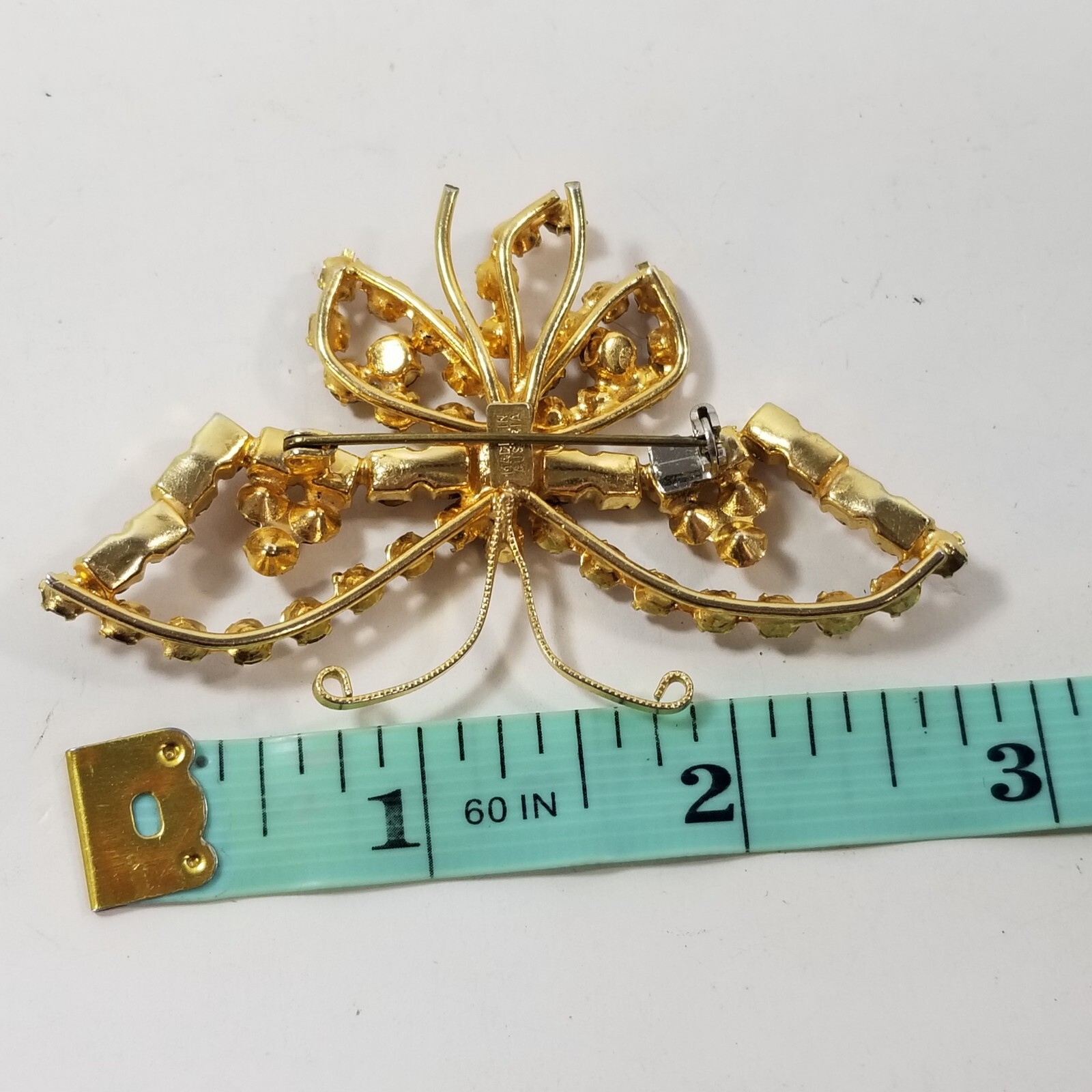 Stunning Brown/Amber Tone Austrian Brooch Flutter Wings Gold Tone Large