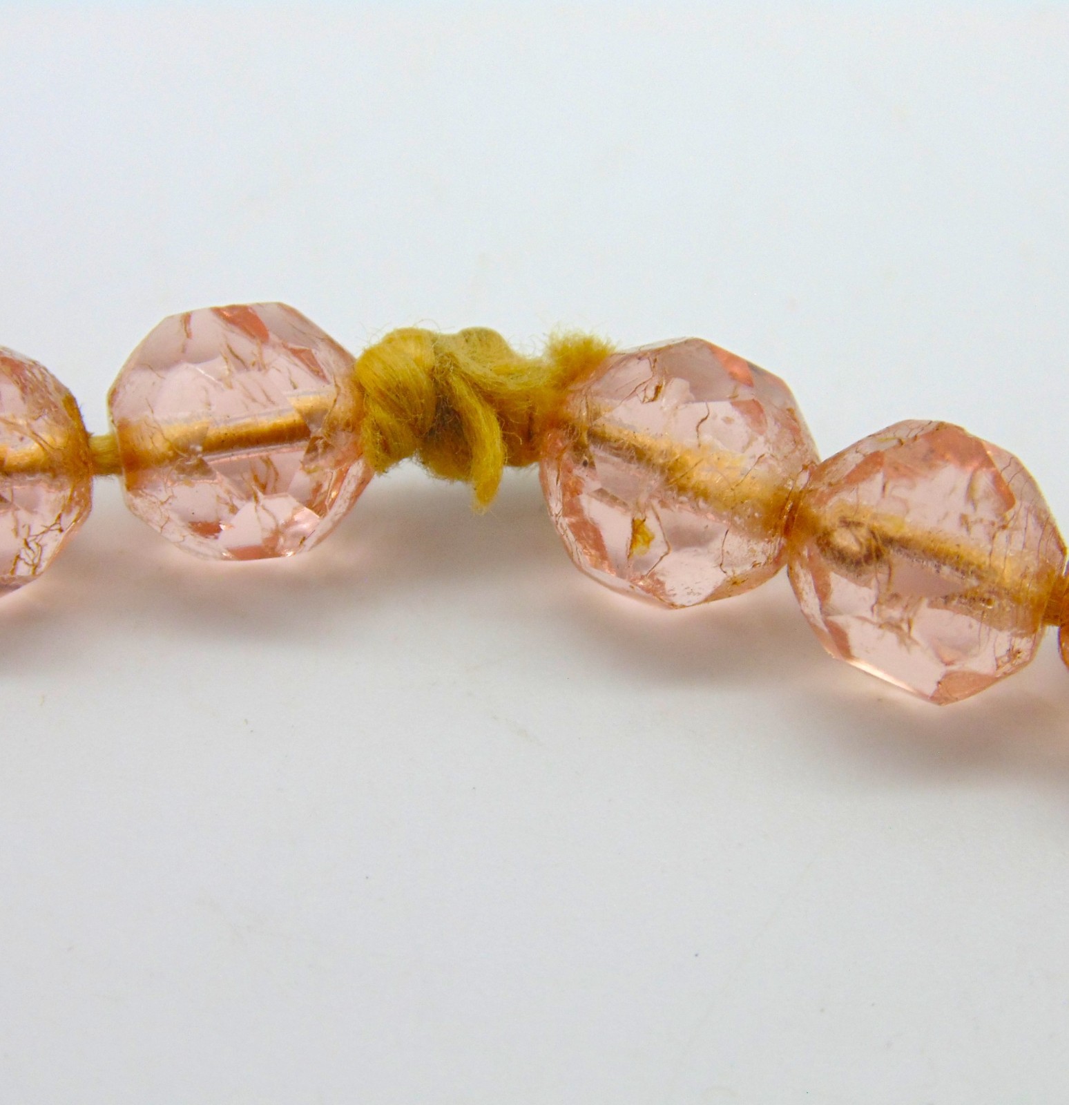 Older VTG PEACH PINK Crystal Glass NECKLACE ~ Graduated Size Faceted Beads 28″