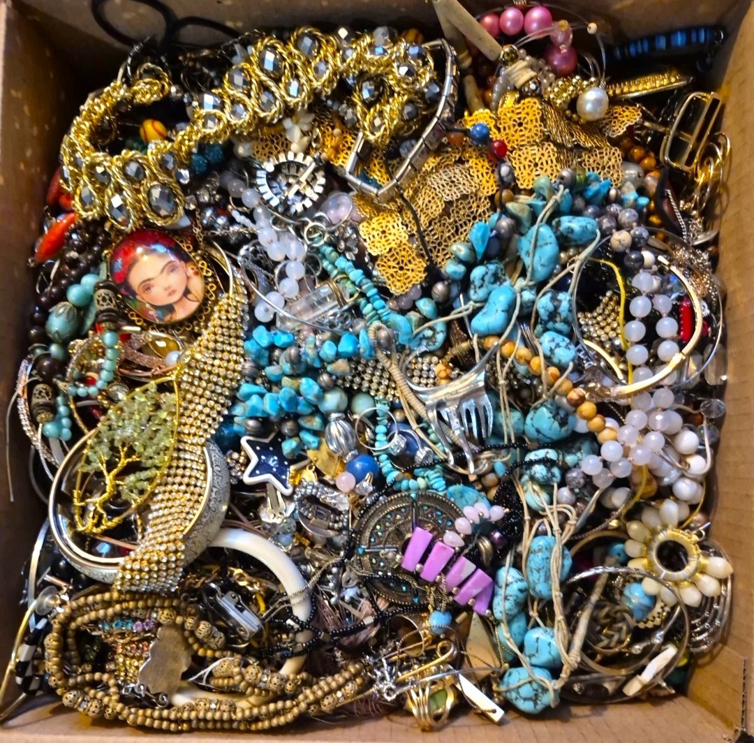 Jewelry Lot 7 Lbs Pounds Unsearched Junk & Wear Vintage & Mod Tangles Treasure