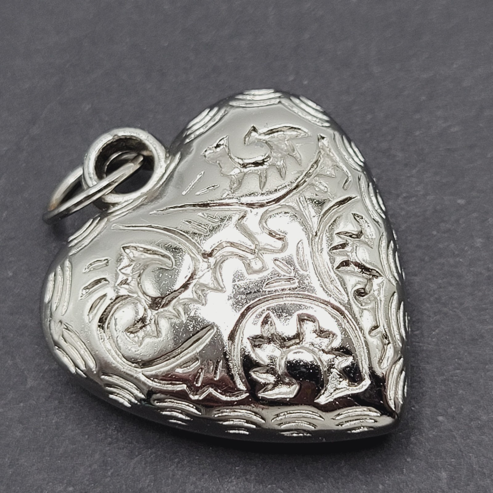 Puffed Puffy Puff Heart Silver Tone Acrylic Engraved Pattern Vintage Pendant