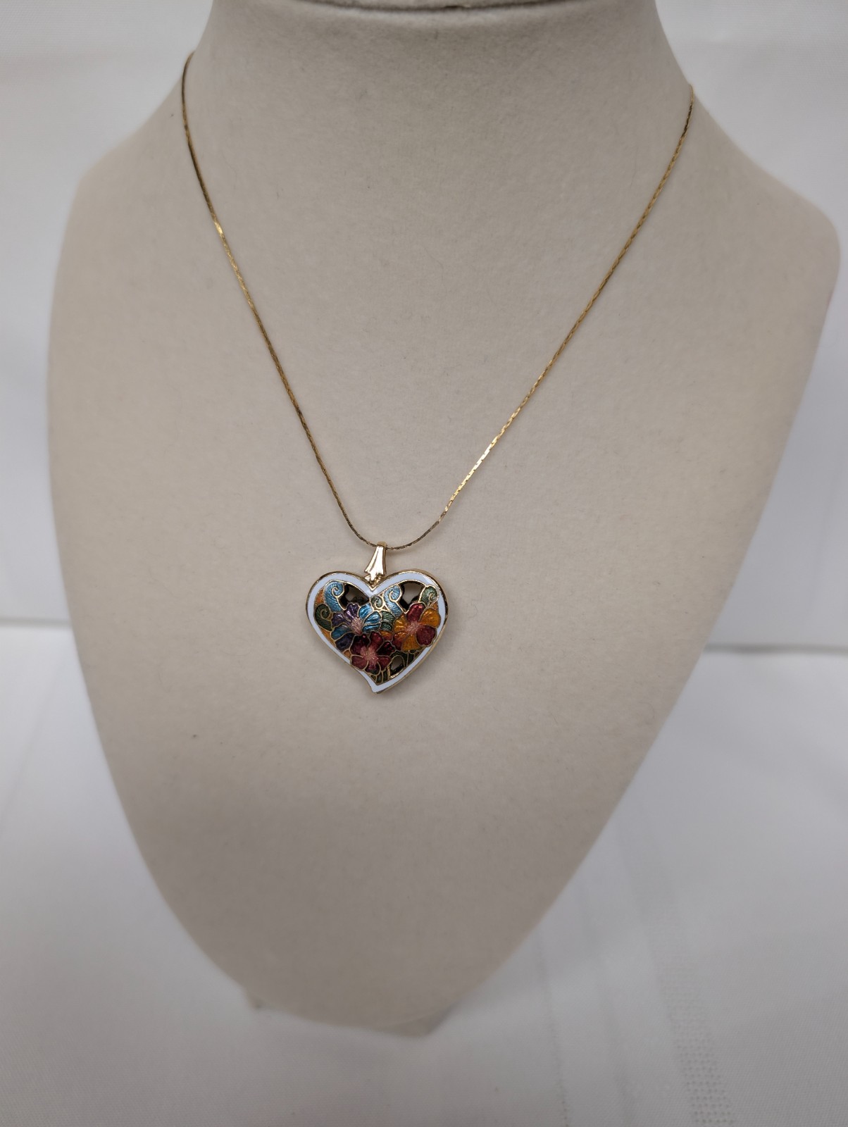 Vintage Cloisonne Puffy Two Sided Heart Floral Pendant Gold Toned Chain Necklace