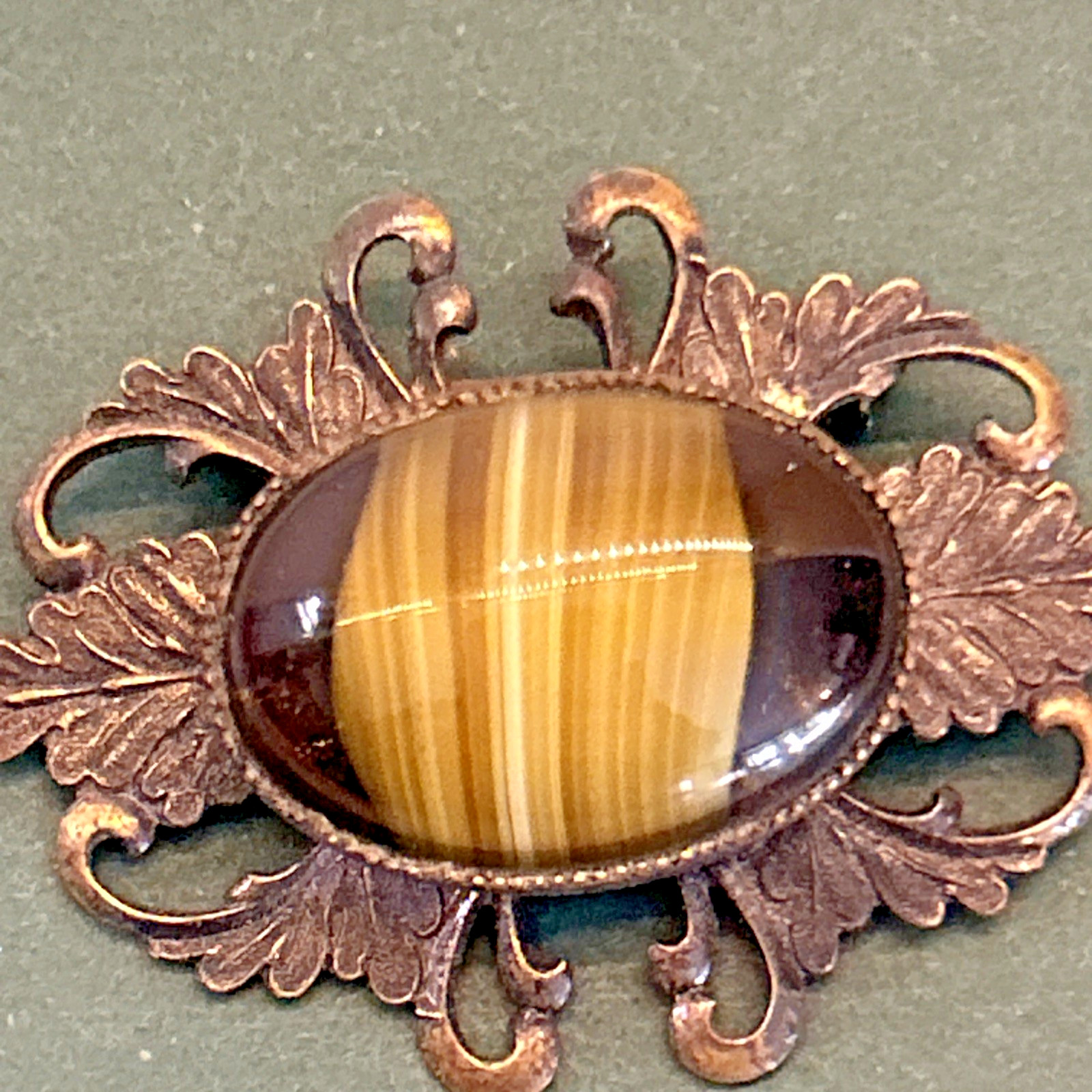 Vintage Tigers Eye Brooch Pin Brass ? Stamped with Letter ” P ” at back
