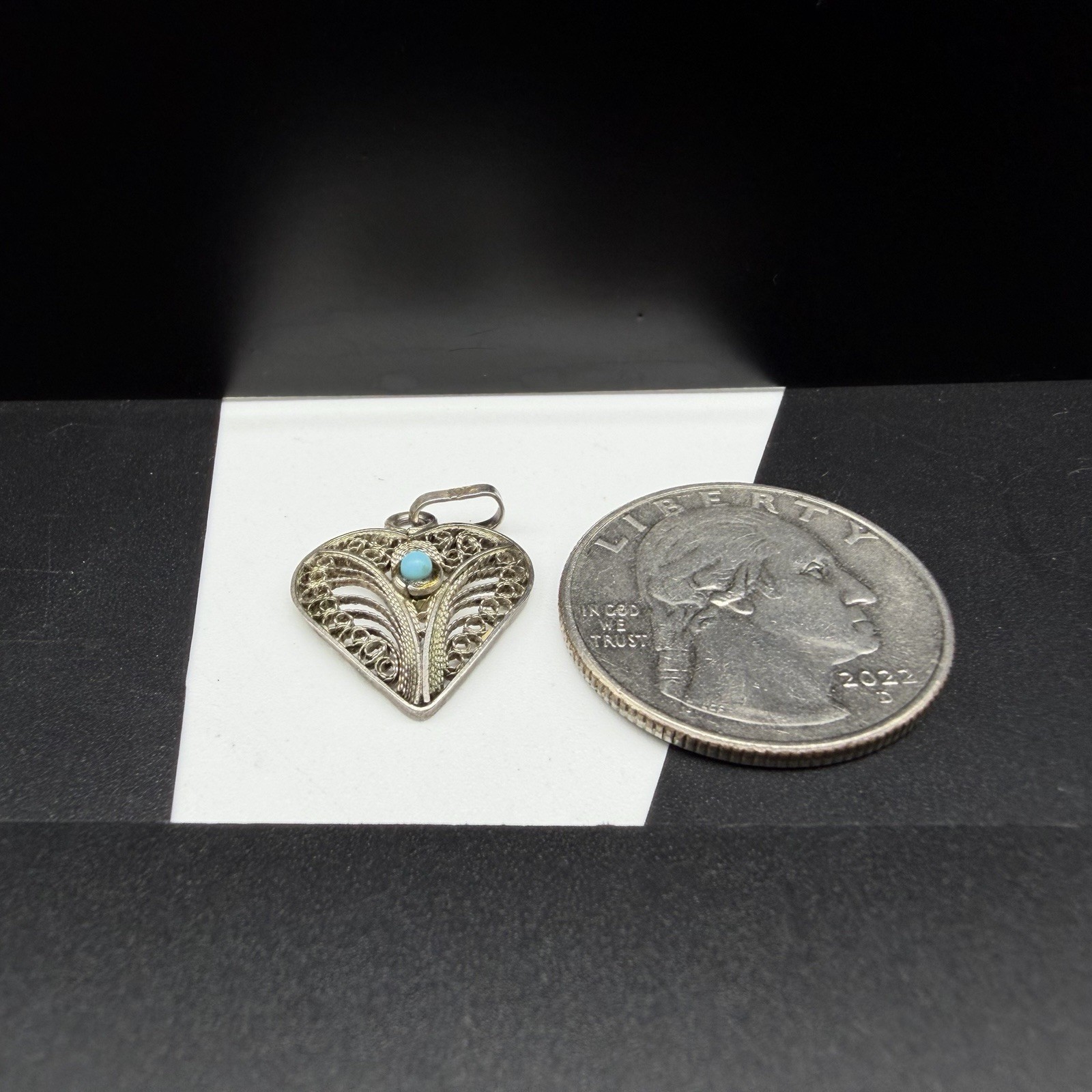 Sterling Silver 925 Vintage Filigree Turquoise Stone Heart 17.5mm Pendant 1.1g
