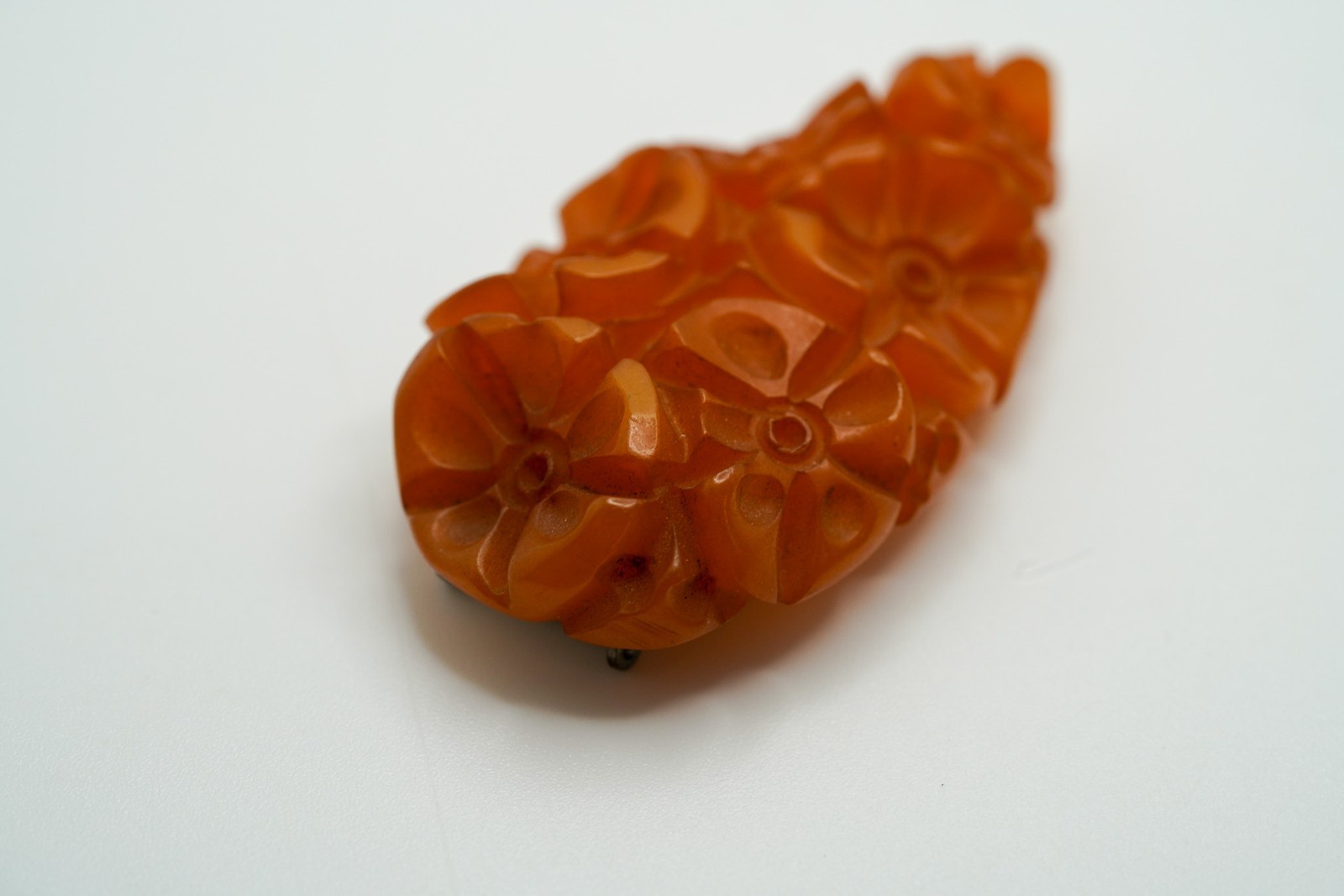 Vintage Carved Flower Bakelite Sweater / Dress Clip 5.3cm JB45