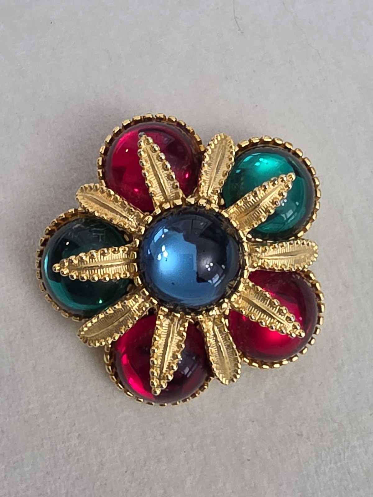 Vintage Signed Sphinx Multicolor Mughal Gripoix Glass Cabochon Floral Brooch 2”