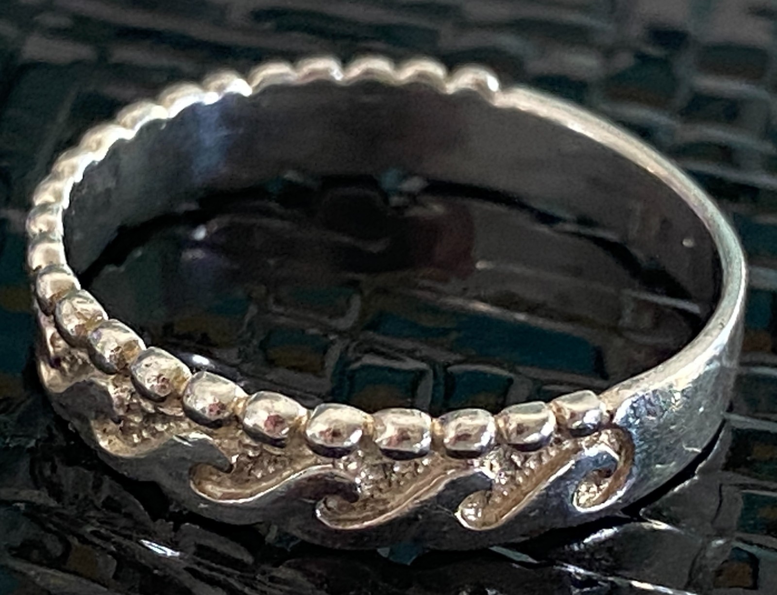 Wave Ring Sterling Silver 925 Size 9 Band 2.18g Vintage