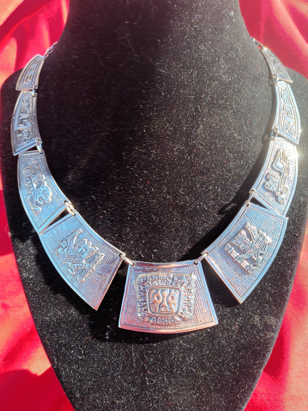 Large 64g 900 Silver Inca Dangle Pendant Necklace Handcrafted Tribal Pattern.
