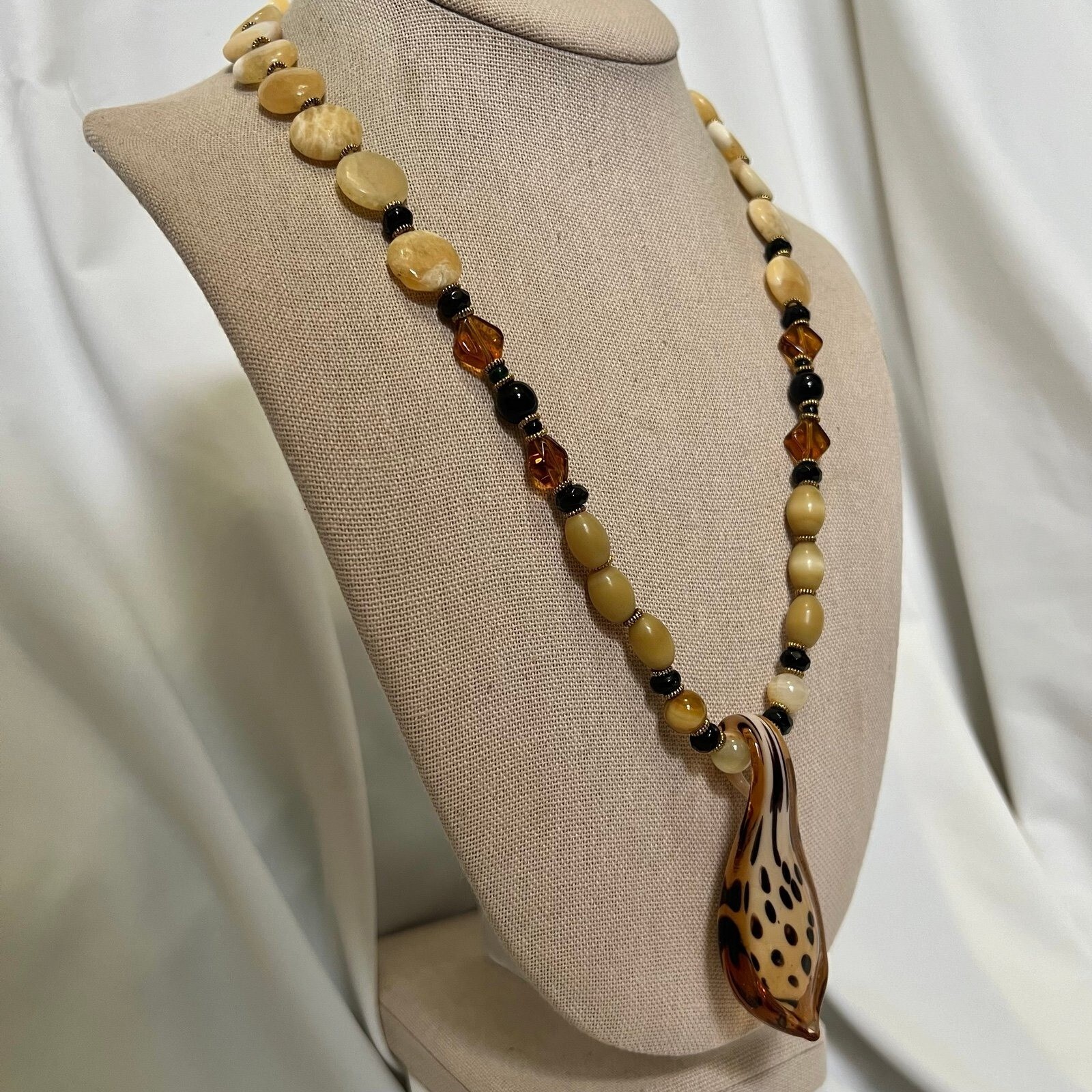 Boho Genuine Yellow Calcite Stone Handblown Art Glass Pendant Gold Tone Necklace