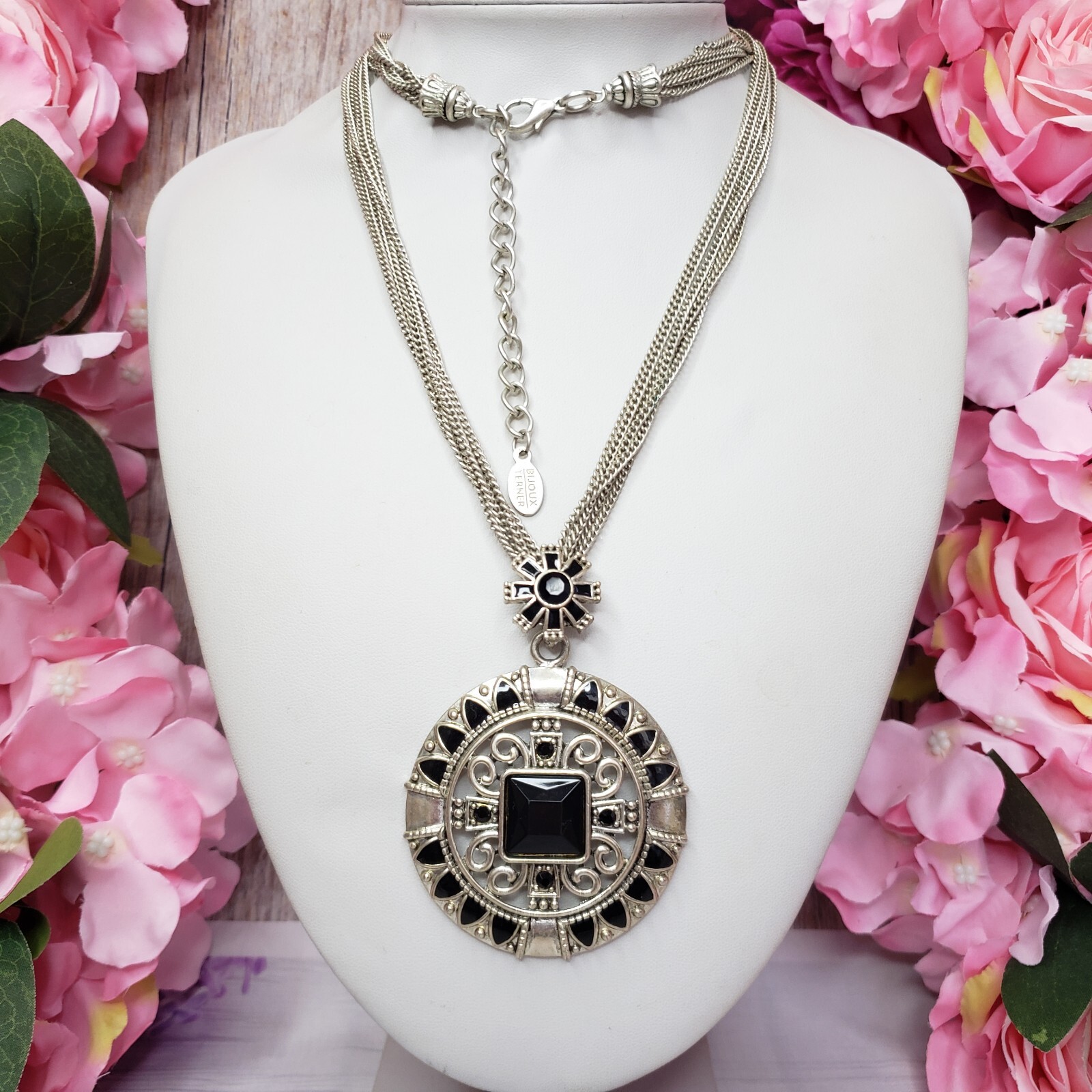 BIJOUX TURNER Black Lucite Rhinestone Round Pendant Silver Tone Chain Necklace