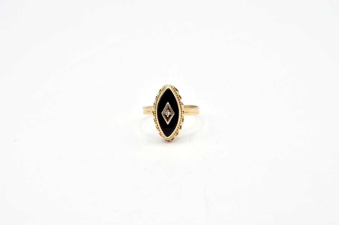 Vintage 14K Gold Diamond Onyx Ring Marquise Black Onyx Size 7.25~2.3g