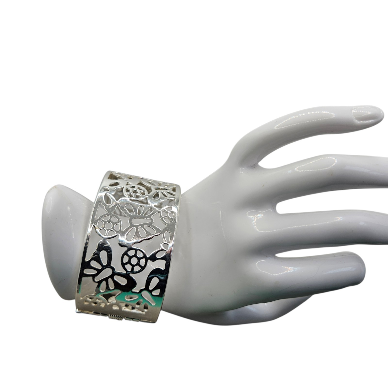 Wide Bangle Bracelet Hinged Silver Tone Butterfly Floral Open Work Shiny Clamper