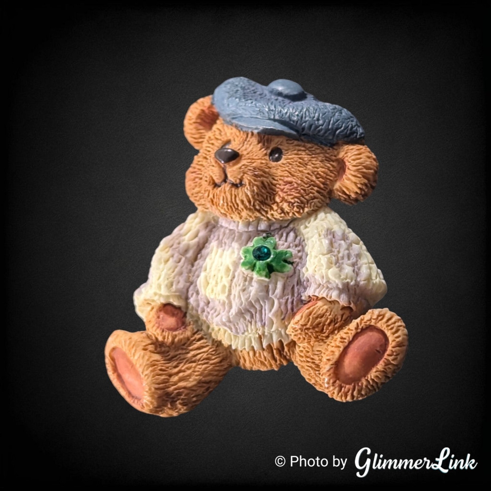 Vintage 2000 Y2K Avon Teddy Bear Shamrock St Patrick’s Resin Holiday Brooch Pin