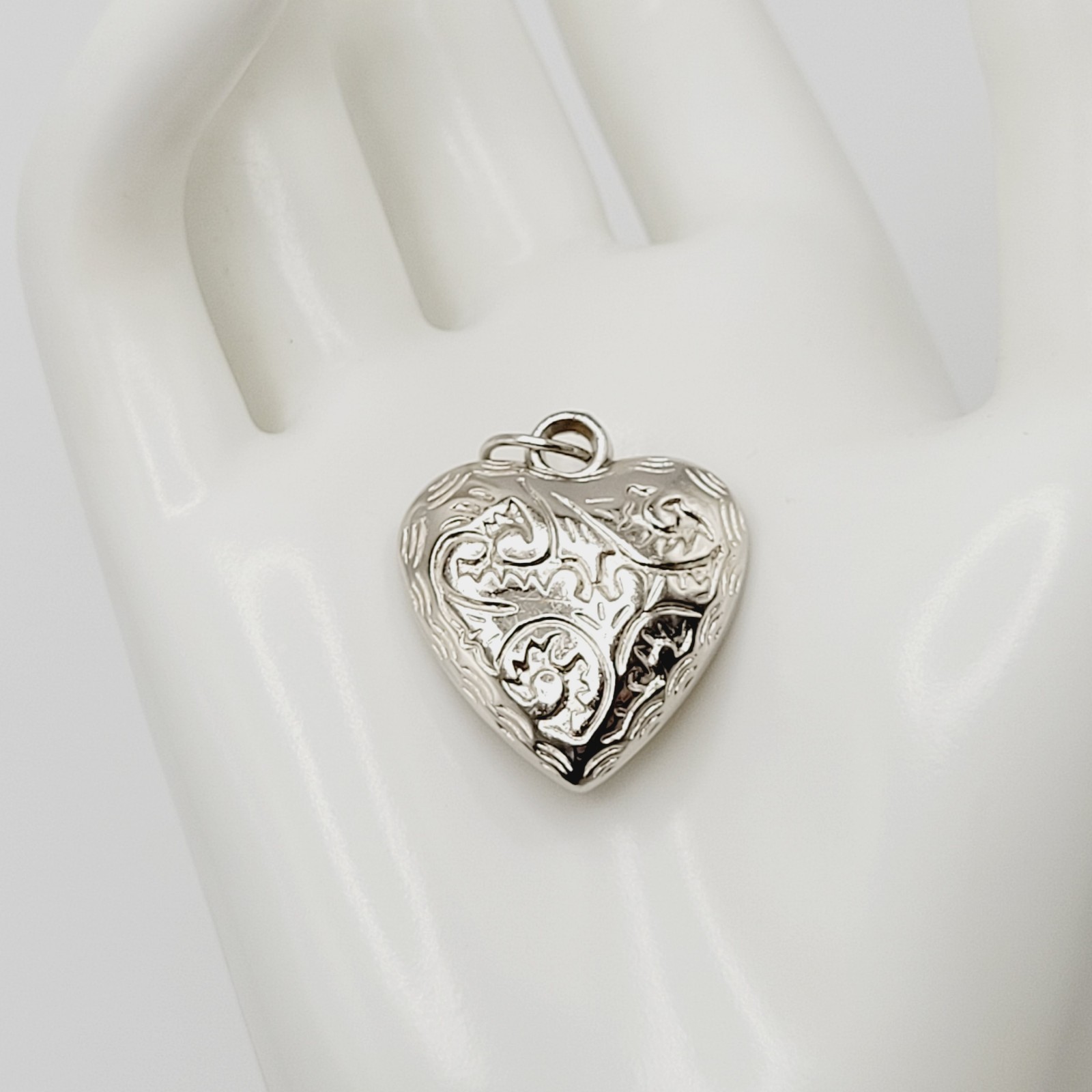 Puffed Puffy Puff Heart Silver Tone Acrylic Engraved Pattern Vintage Pendant