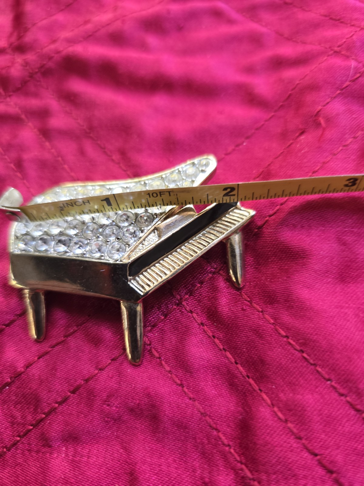 Grand Piano Brooch, Approximately 2×2 Inches. Glass Gems Cover The Lid.