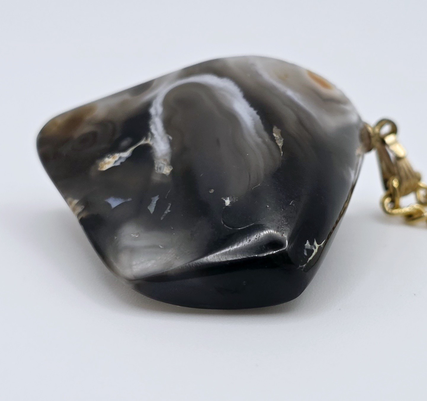 Vintage 1970s Agate Geode Slice Pendant Necklace Gold Tone Boho Druzy Crystal