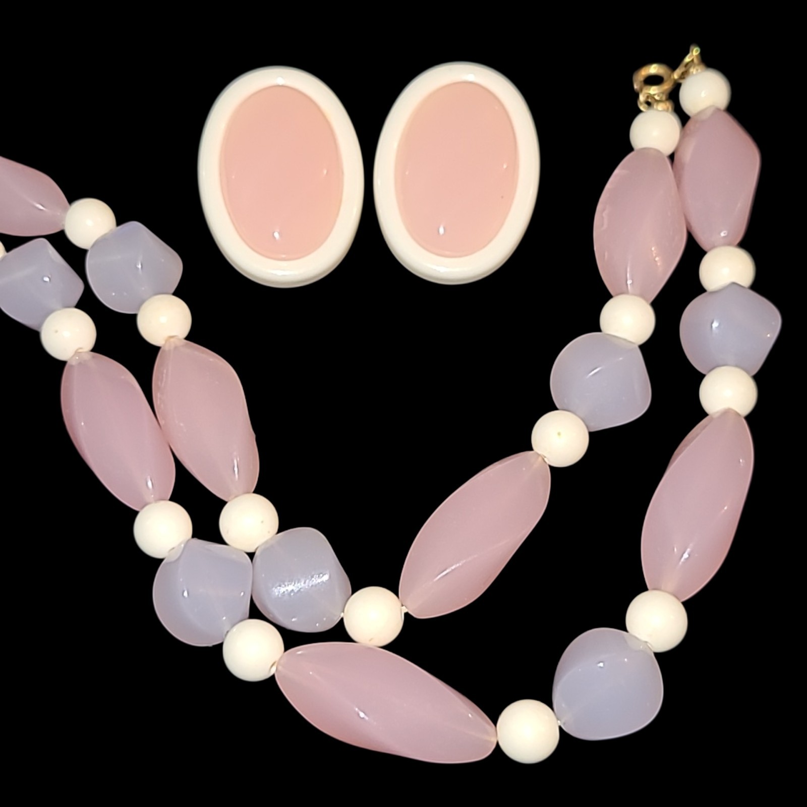 Vintage Avon Shades Of Spring Necklace Earrings Set Pink Purple White 1980s
