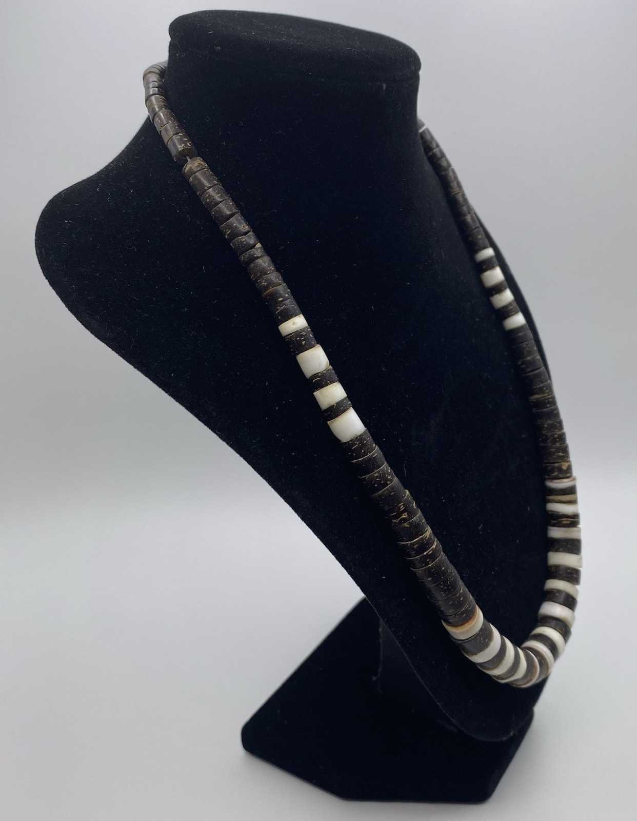 Vintage Coconut and Shell Beaded Graduated Necklace Brown White Barrel 18 inches