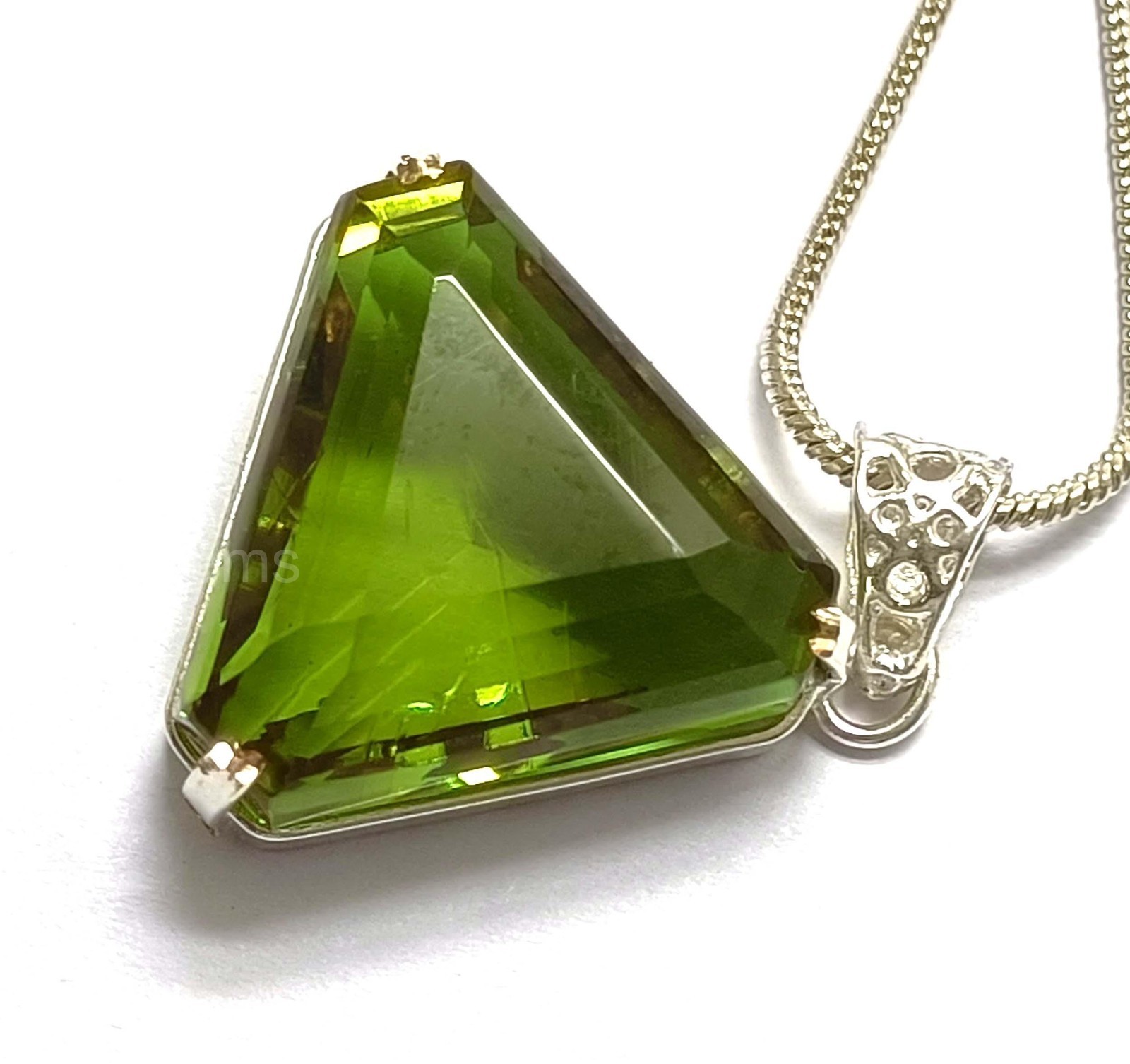 89.70 Ct Color-Change Alexandrite Pendant | Fancy Cut 39x29mm + 925 Chain 5SDR