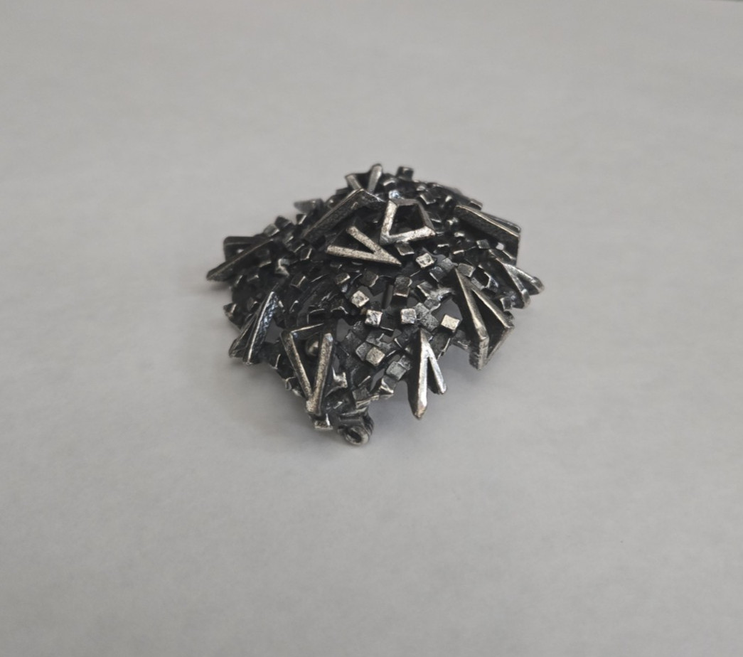 Collectible Robert Zentall Gun Metal Tone Brooch Pin Signed Modernist Brutalist