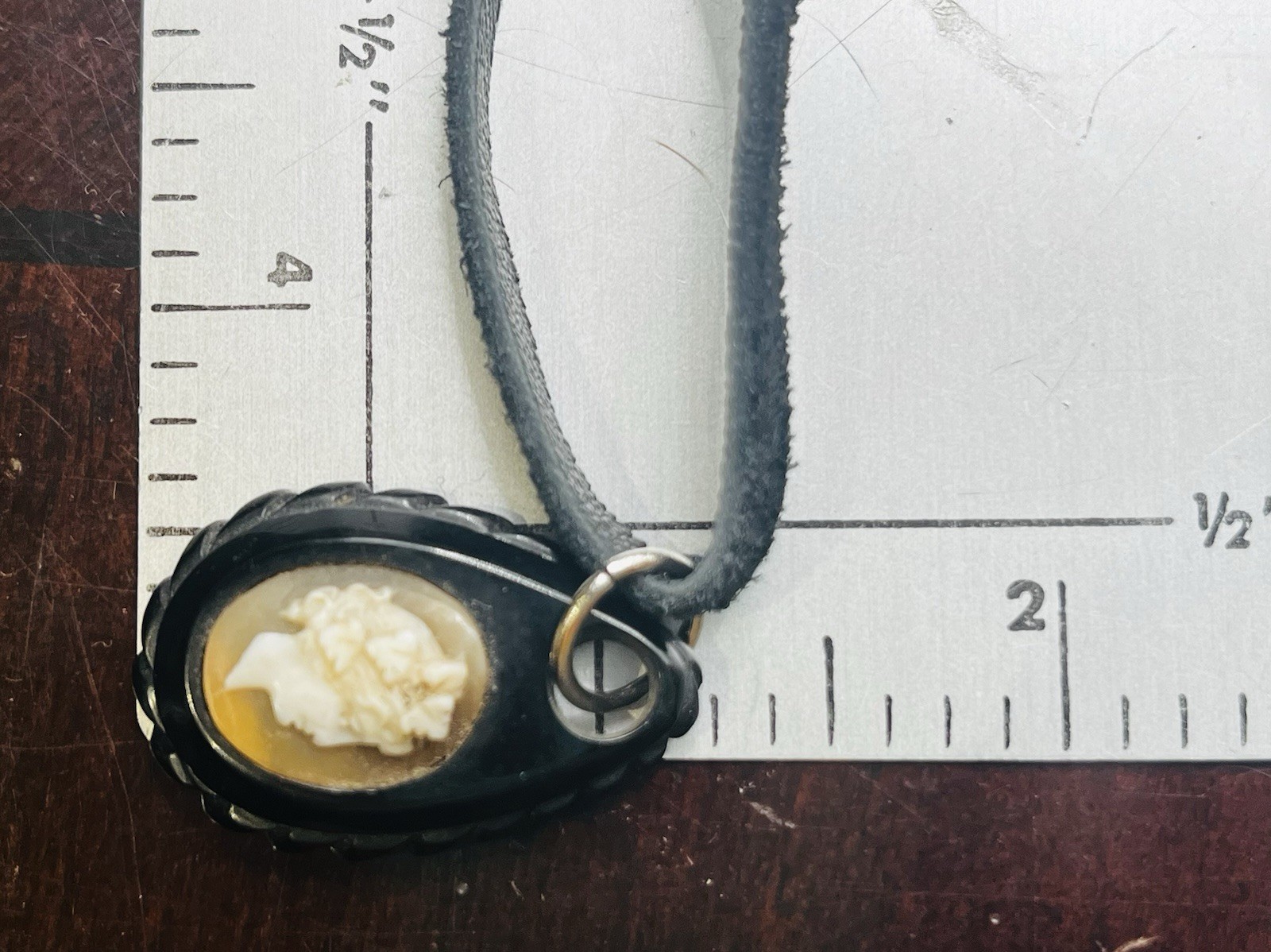Victorian Carved Whitby BLACK JET SHELL CAMEO MOURNING Leather Choker necklace