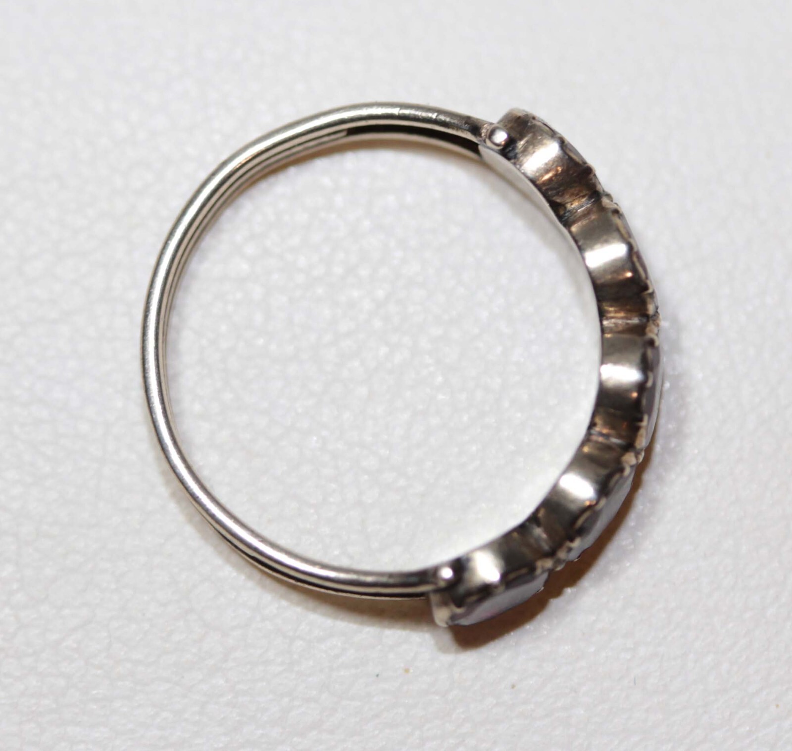 PRETTIEST GEORGIAN 9CT GOLD FIVE GARNET HALF HOOP RING in AMAZING CONDITION