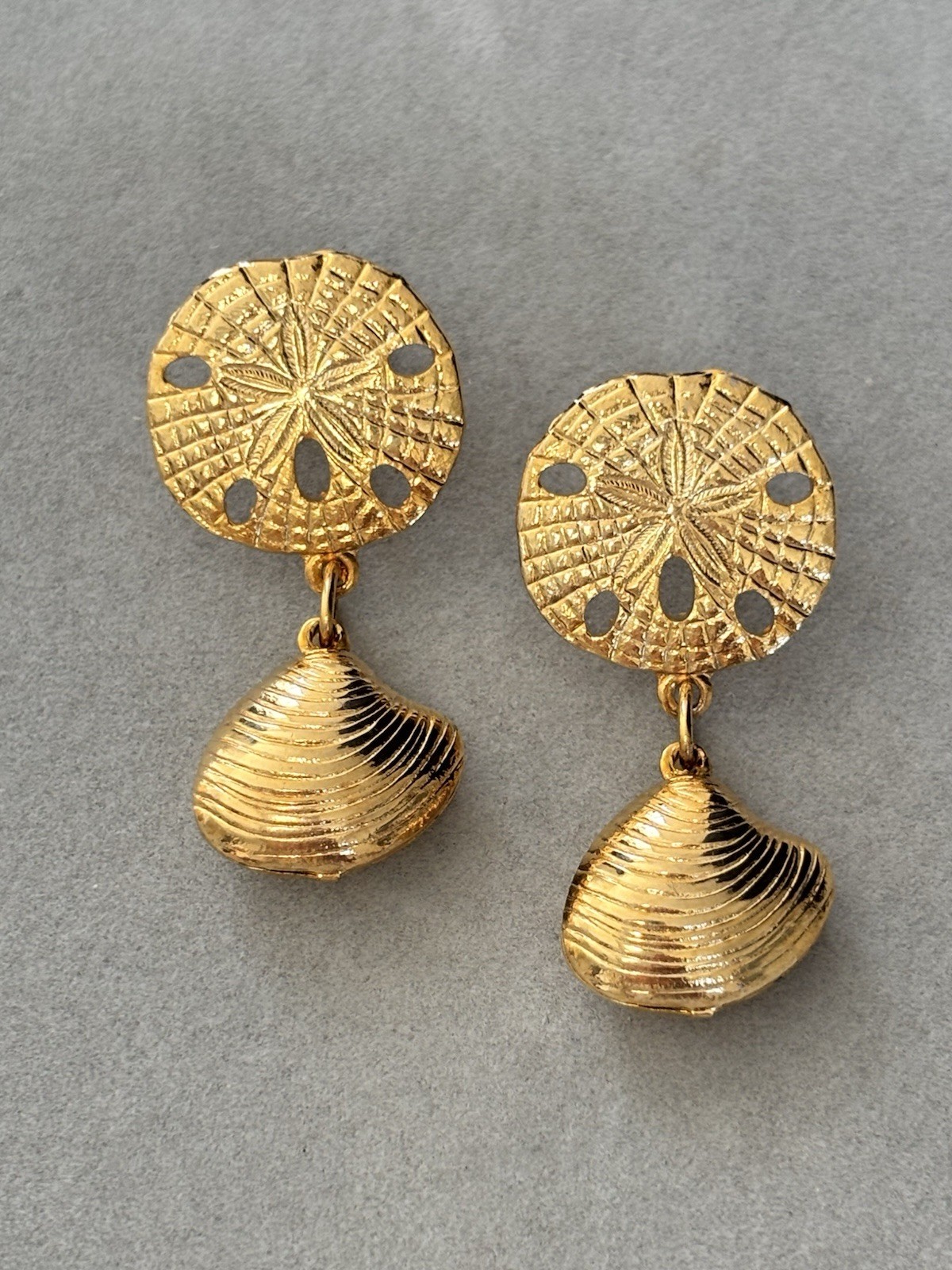 Vintage Gold Tone Shell and Sand Dollar Drop Earrings 39mm Long Great Condition