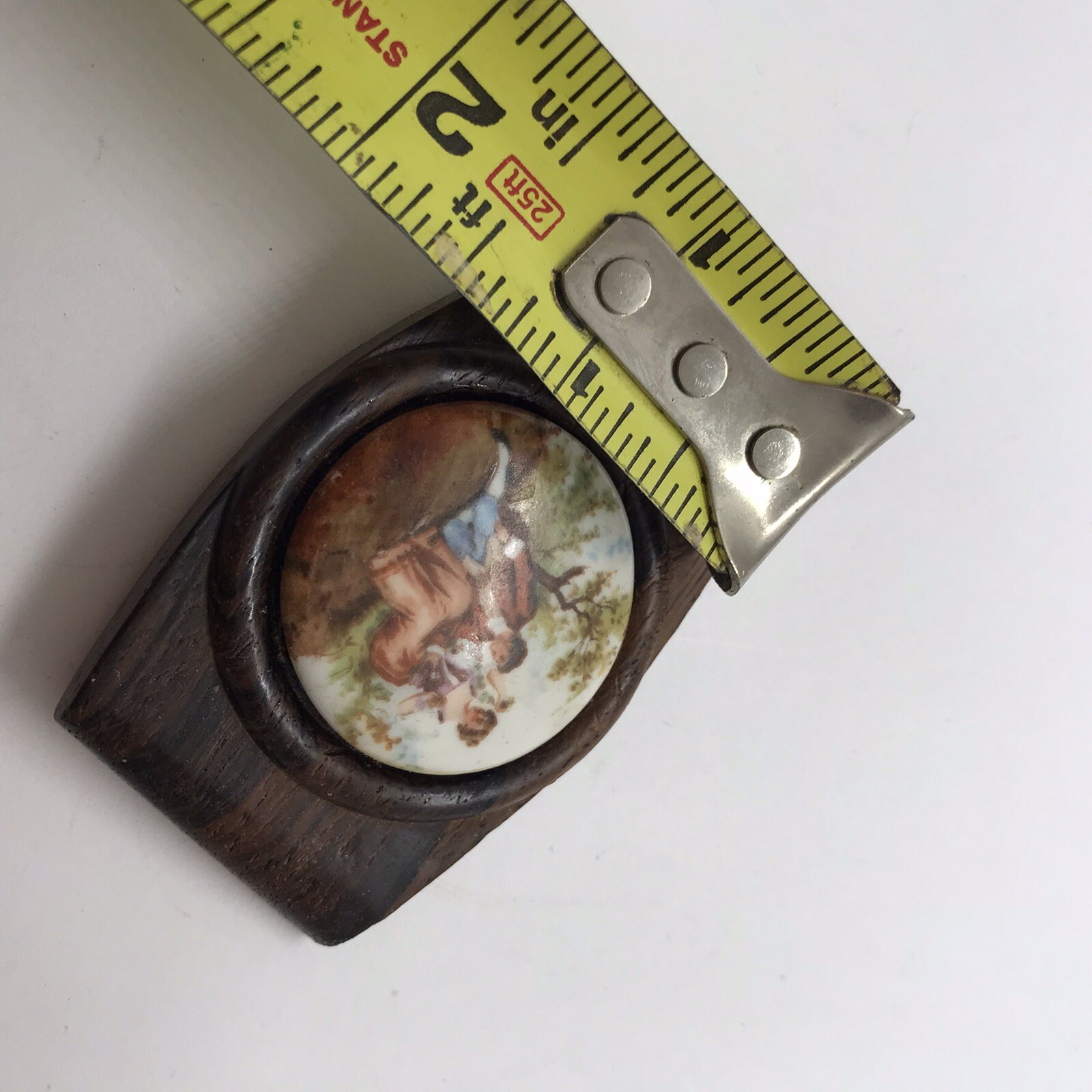 Vintage Ceramic Cameo On Wood Brooch Pin Romantic Victorian Courting Couple
