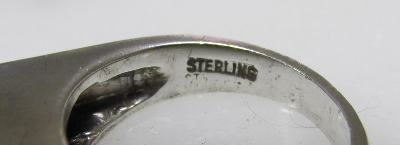 Clear Stone Sterling Silver Channel Ring ~ Size 5 ~ 8.4g ~ 13-A712