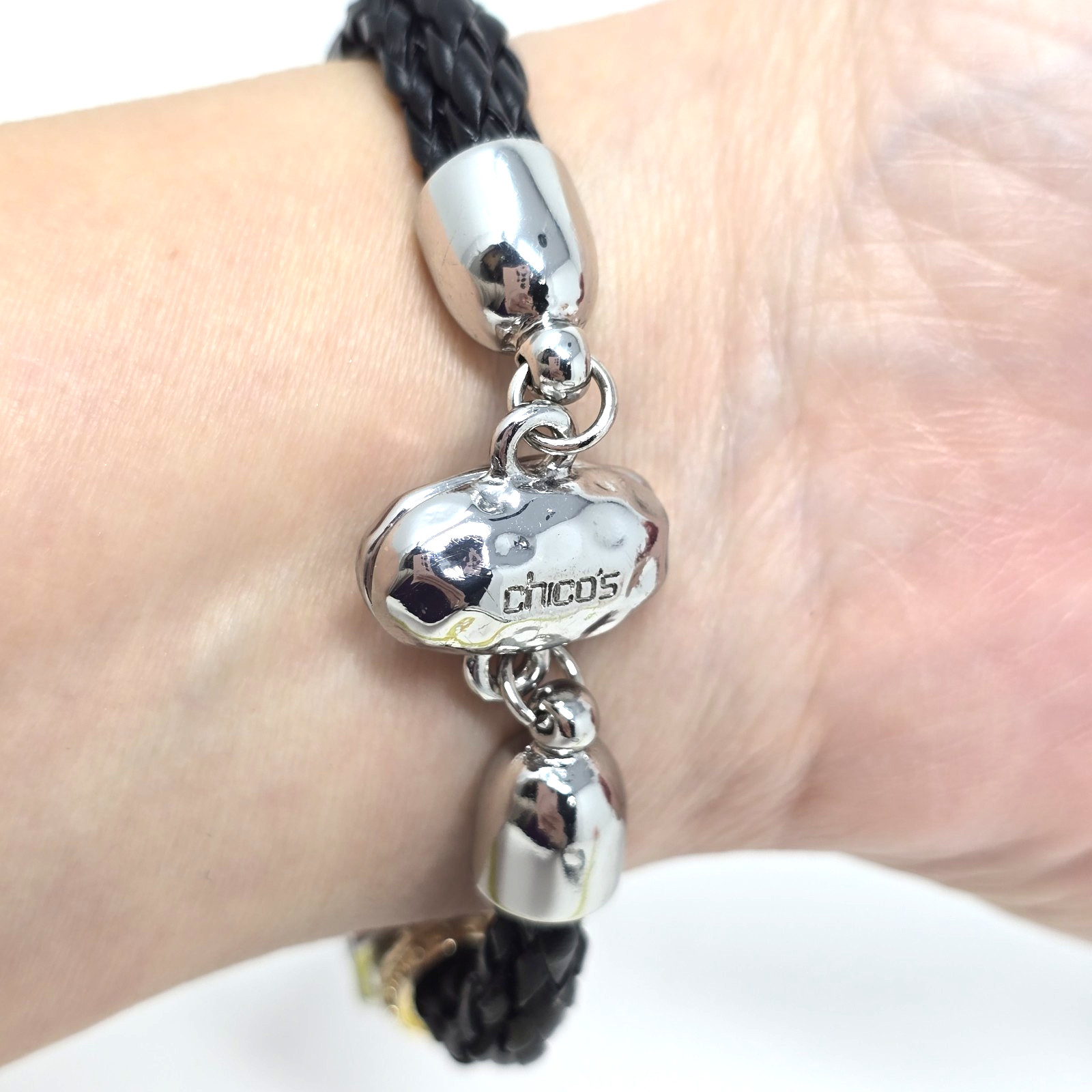 CHICO’S Silvertone Rhinestones 5 Leather Strands Set 22″ Necklace Bracelet