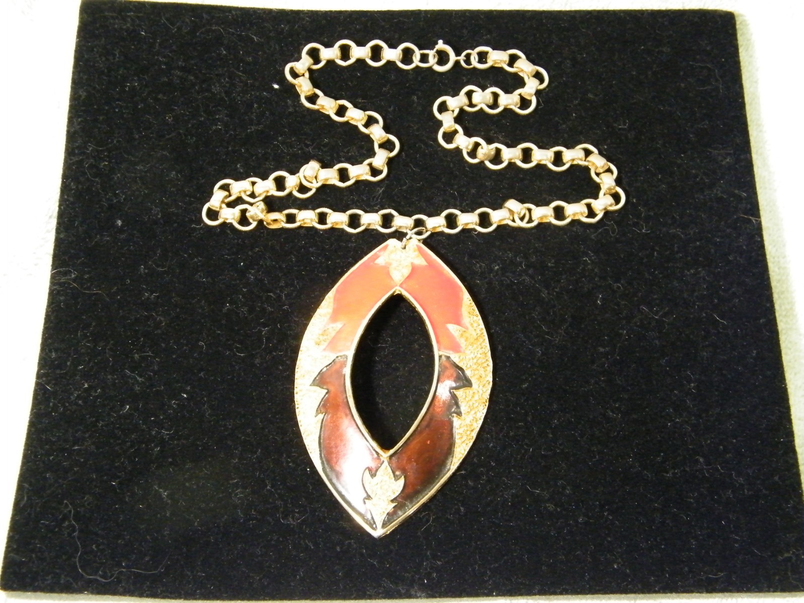 Art Deco Pendant Necklace Oval with Sponged Style Gold on enamel finish, See Pic