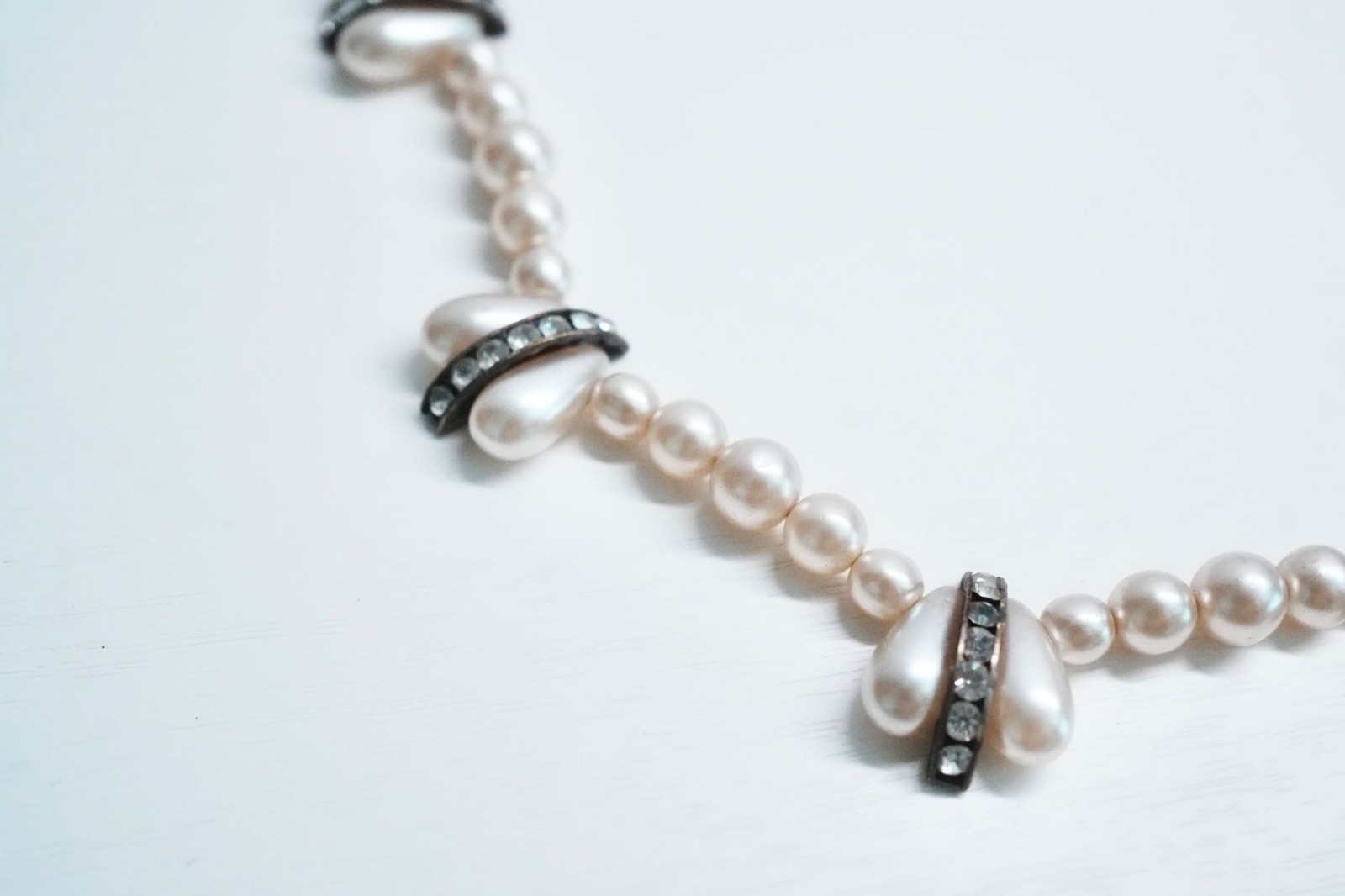 Vintage pearl necklace wax beads rhinestone rondelle Art Deco.