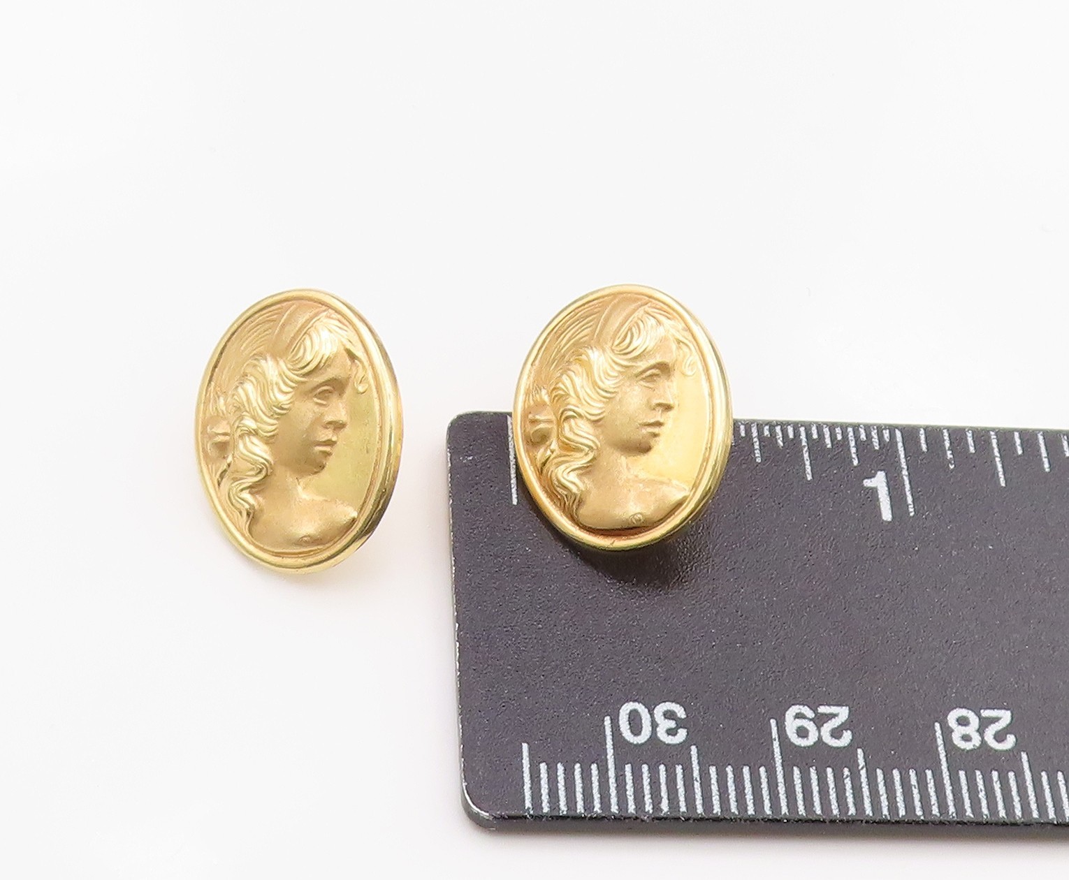 14K GOLD Vintage Earrings Classic Lady Profile Portrait Oval Studs GE357