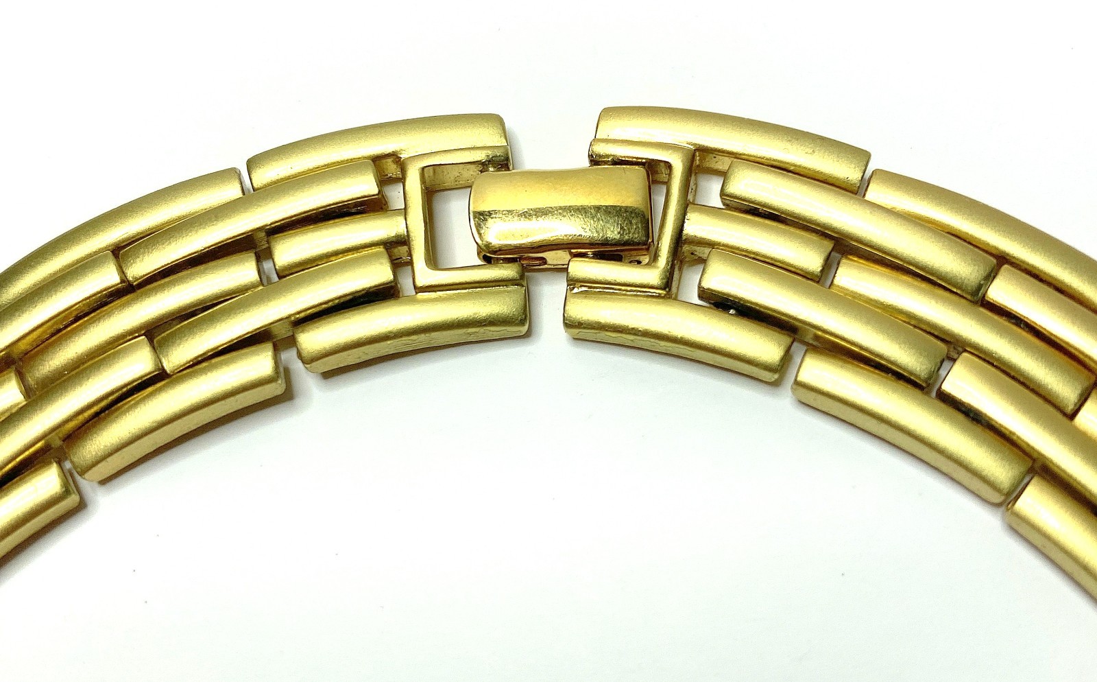Vintage MONET Matte Gold Tone Finish Wide Designer Statement 14″ Choker Necklace