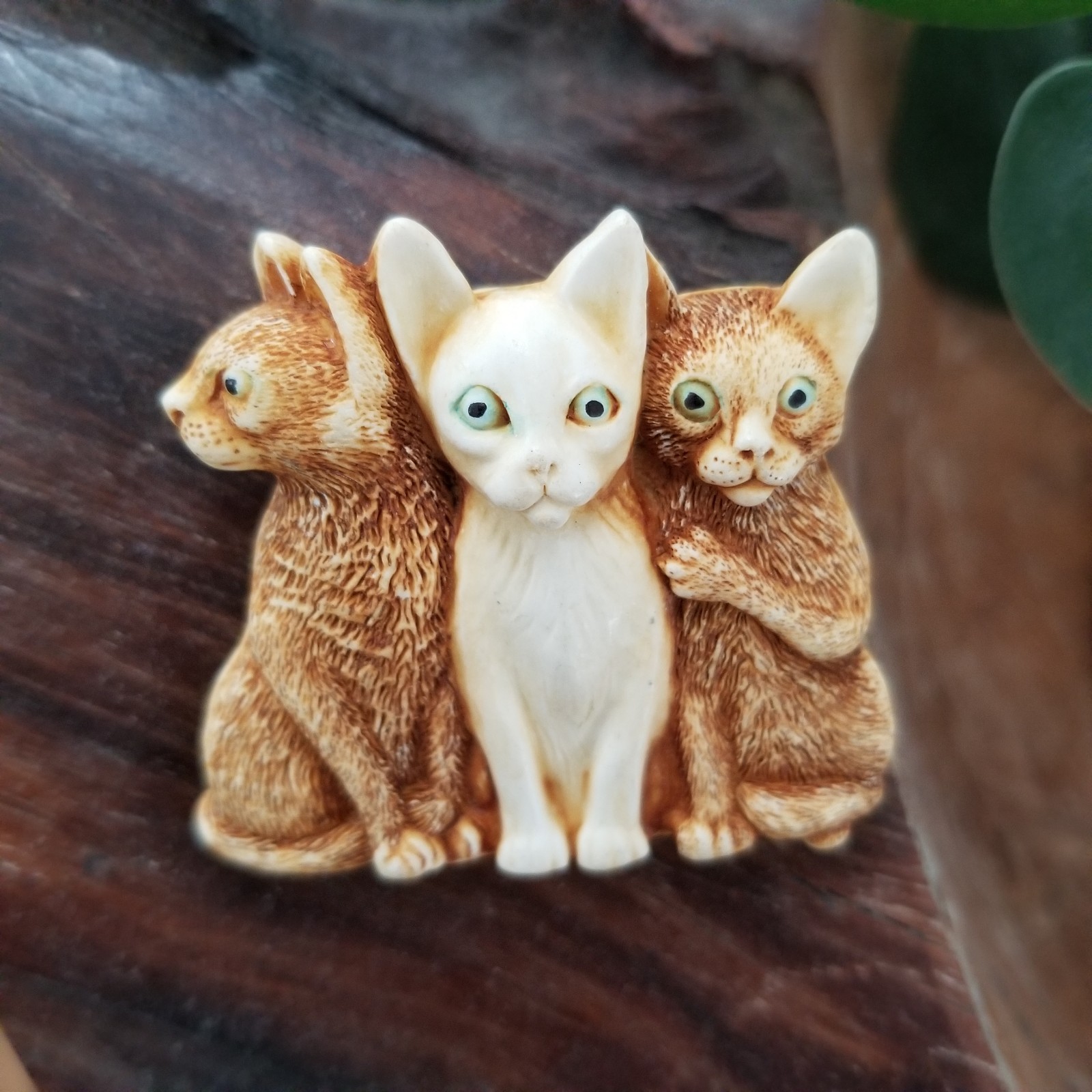 Harmony Kingdom Royal Watch Club Kit Mutton Chops & Cat Pin Brooch Signed Italy