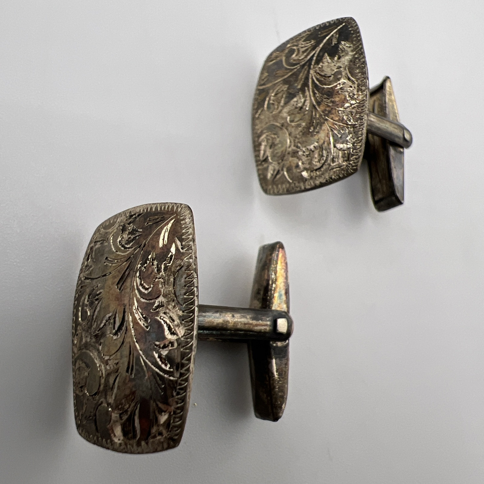 Vintage 1950s 1960s Men’s Silver Cufflinks – Etched Foliate Design A-53