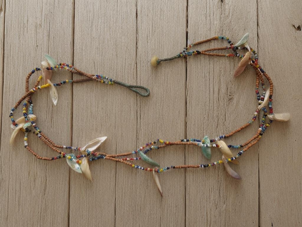 Beautiful Vintage Tribal Bead Cut Shell Bohemian Necklace