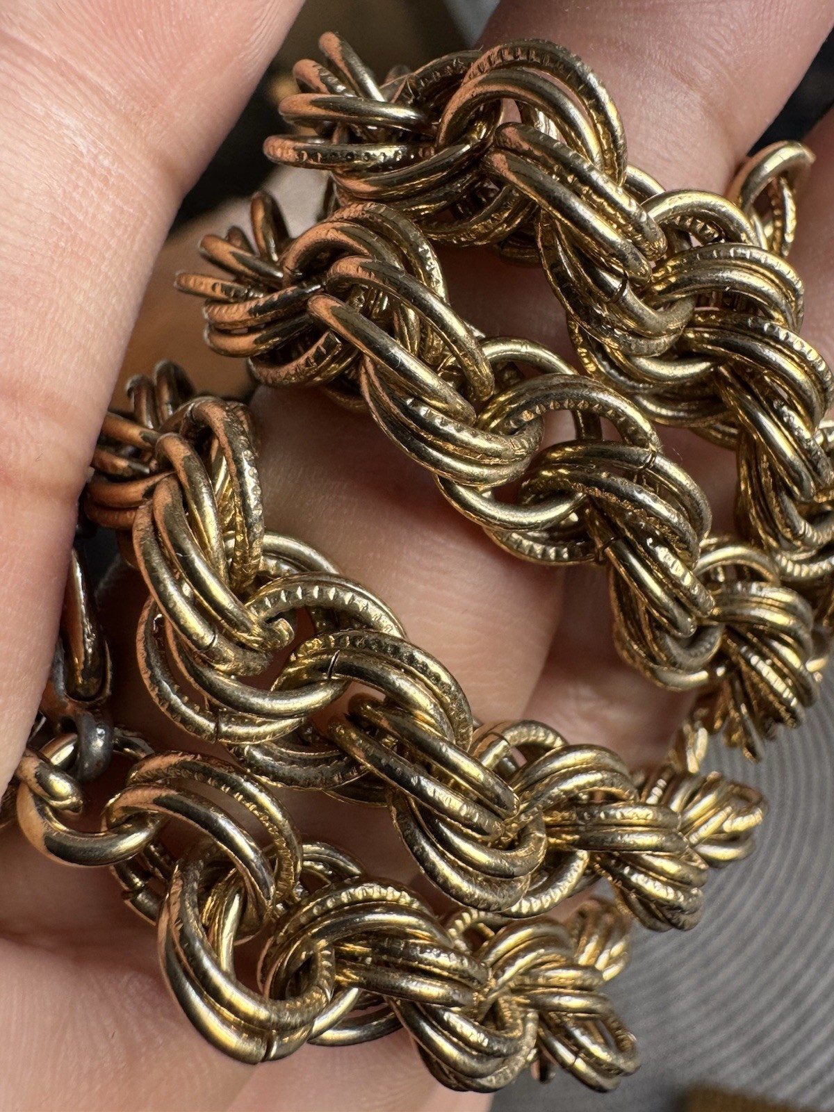 Vintage SOLD AS IS GIVENCHY gold TONE Twisted Chain 18 3/4” Necklace