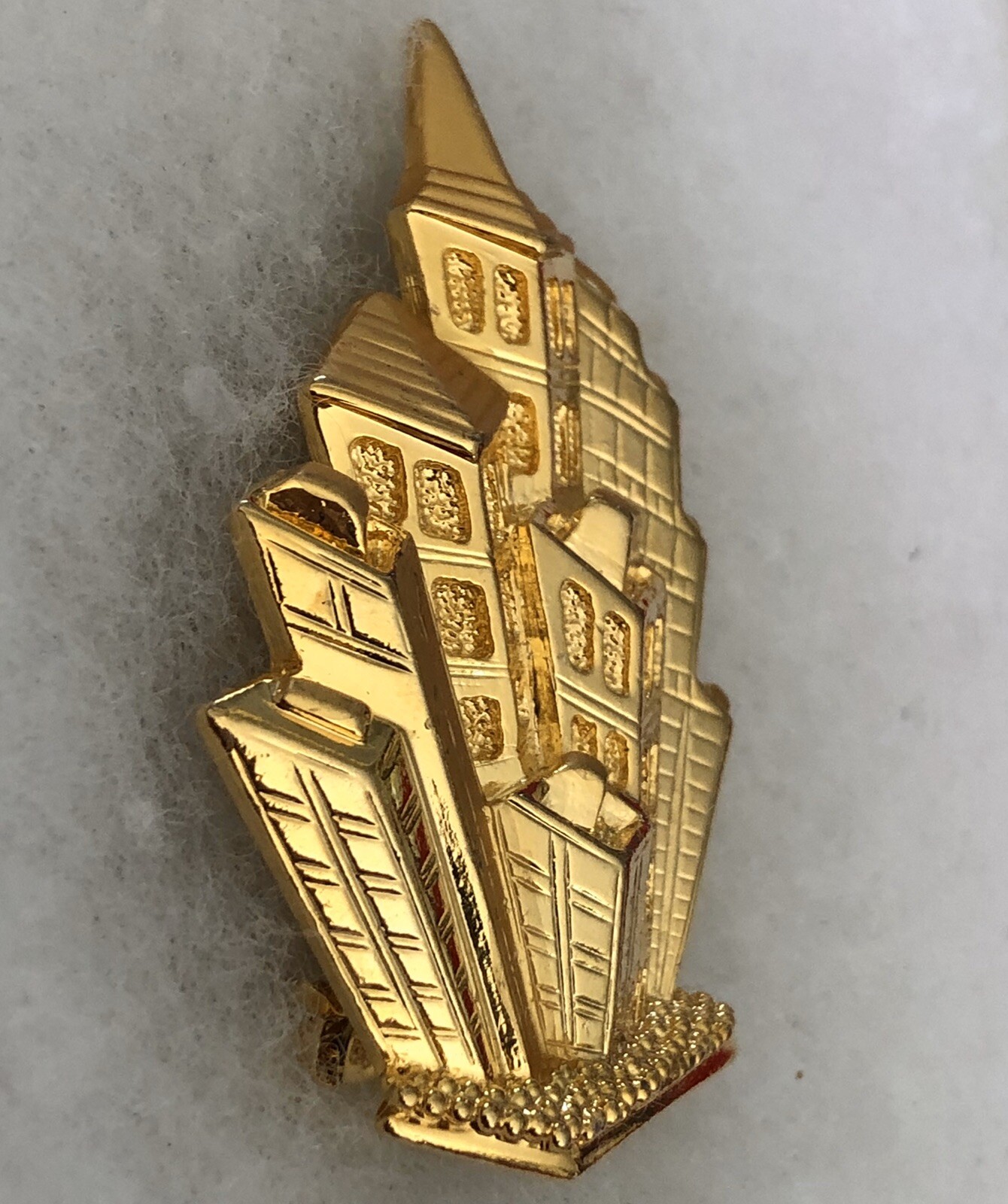 Vtg New York City Buildings Brooch Pin Skyscrapers Pin Park Lane 3D Gold Tone